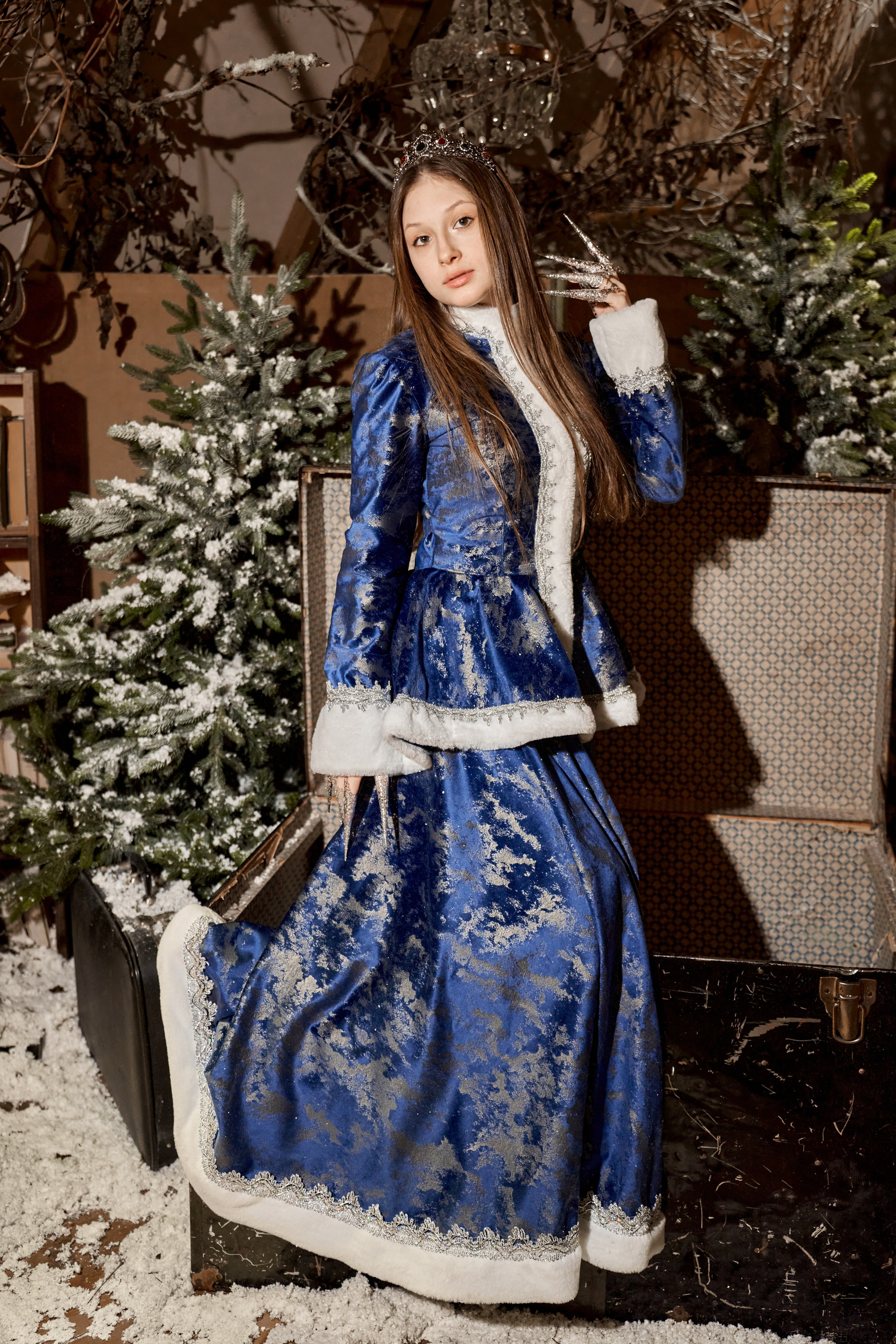 Семейная свадебная творческая студийная чердак фотосессия зимняя библиотека. VISUAL ARTIST/ современное искусство/ фотокартины