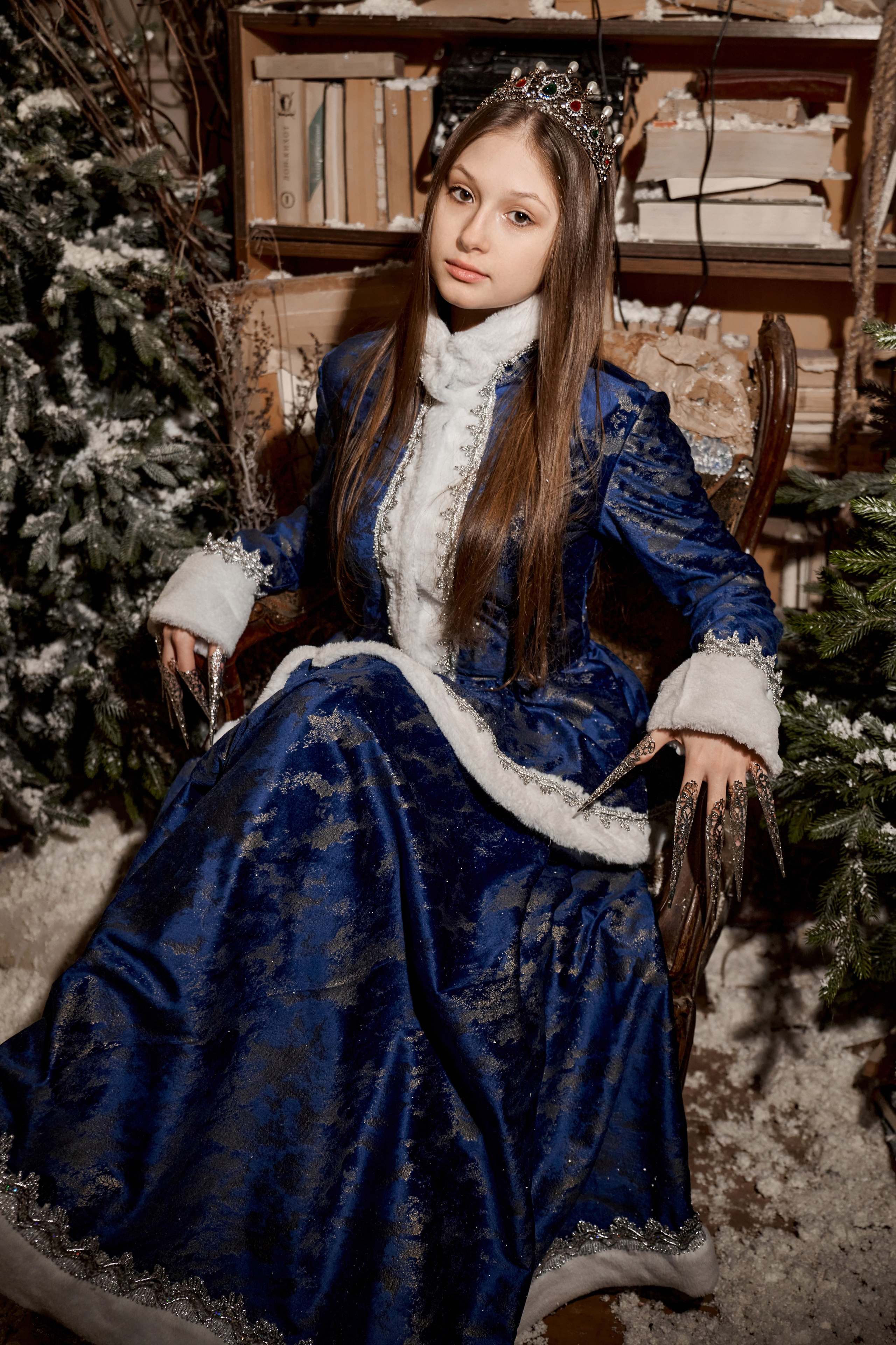 Семейная свадебная творческая студийная чердак фотосессия зимняя библиотека. VISUAL ARTIST/ современное искусство/ фотокартины