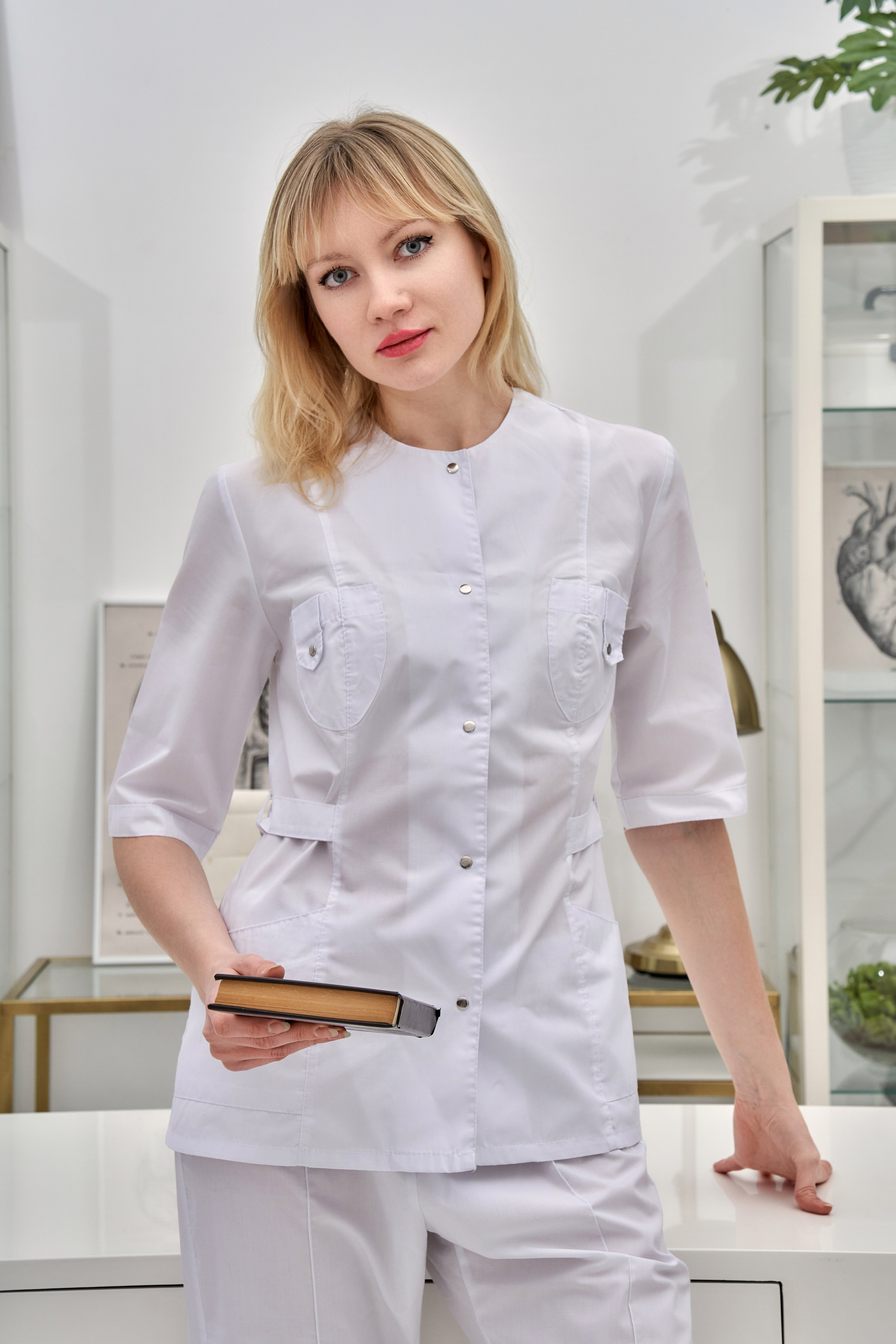 Деловой портрет стоматолога зубы ренген. VISUAL ARTIST/ современное искусство/ фотокартины