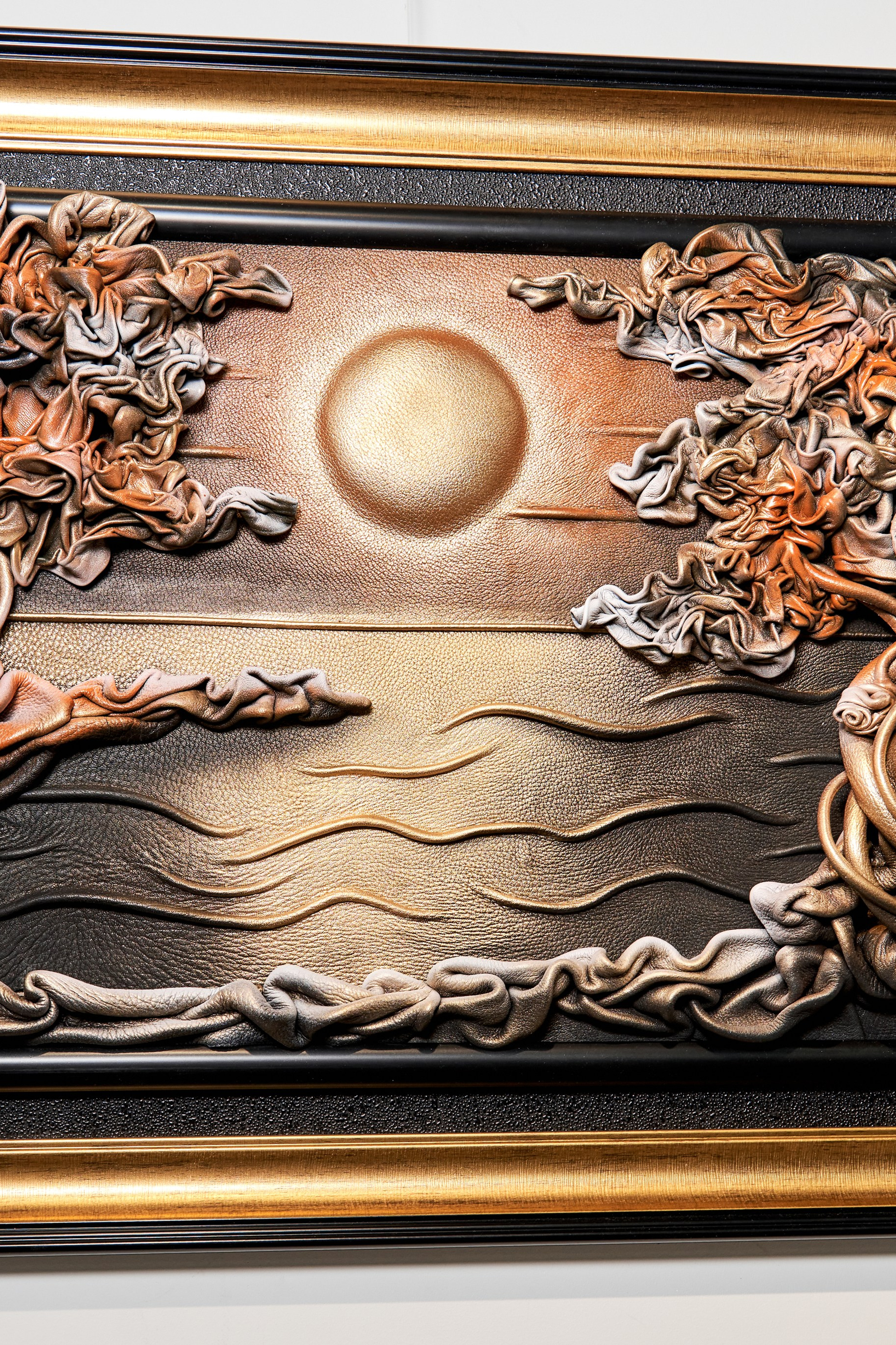 Кожевенная выставка Андрея Коробейникова. VISUAL ARTIST/ современное искусство/ фотокартины