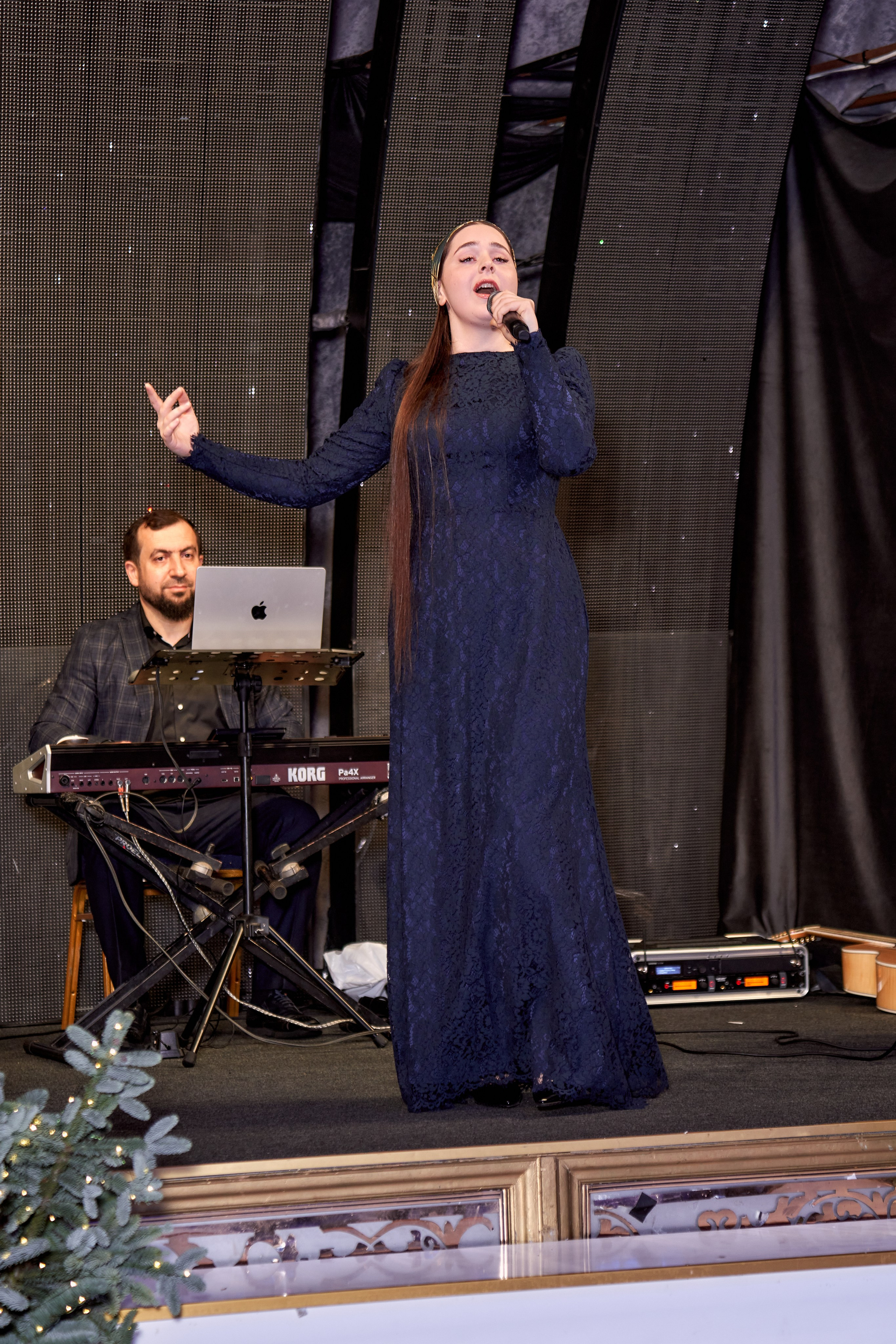 День рождения наины в ресторане наполеон. VISUAL ARTIST/ современное искусство/ фотокартины