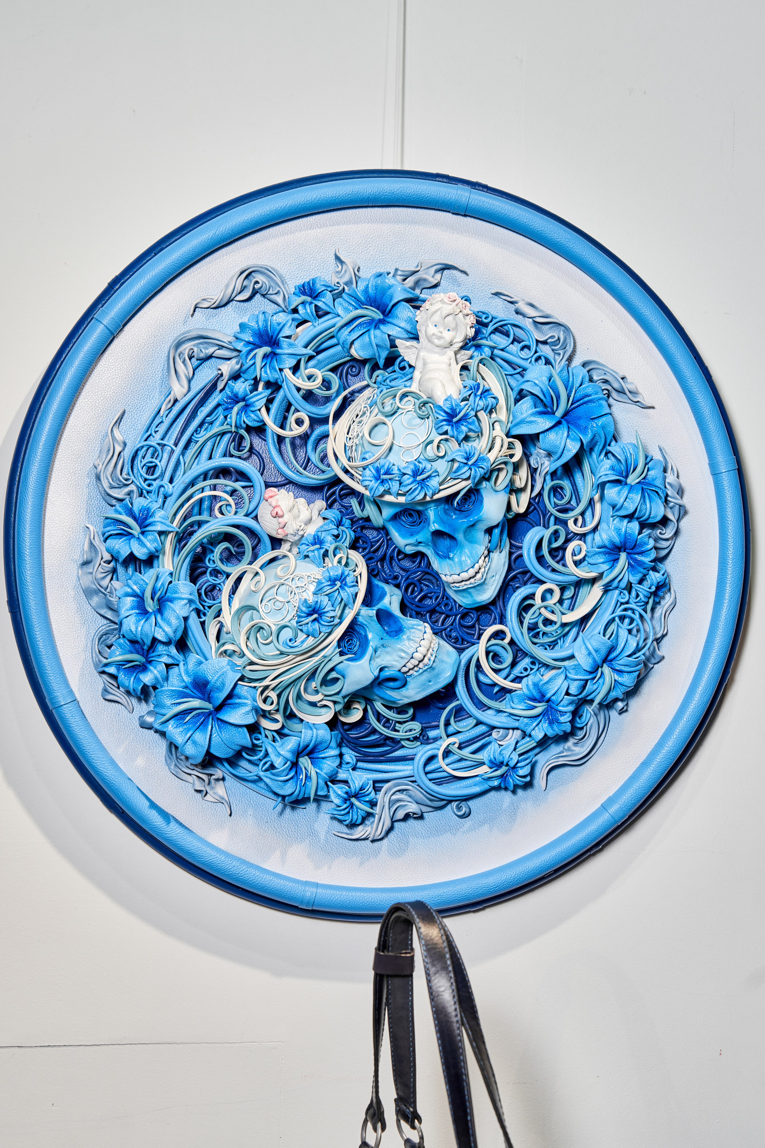 Кожевенная выставка Андрея Коробейникова. VISUAL ARTIST/ современное искусство/ фотокартины