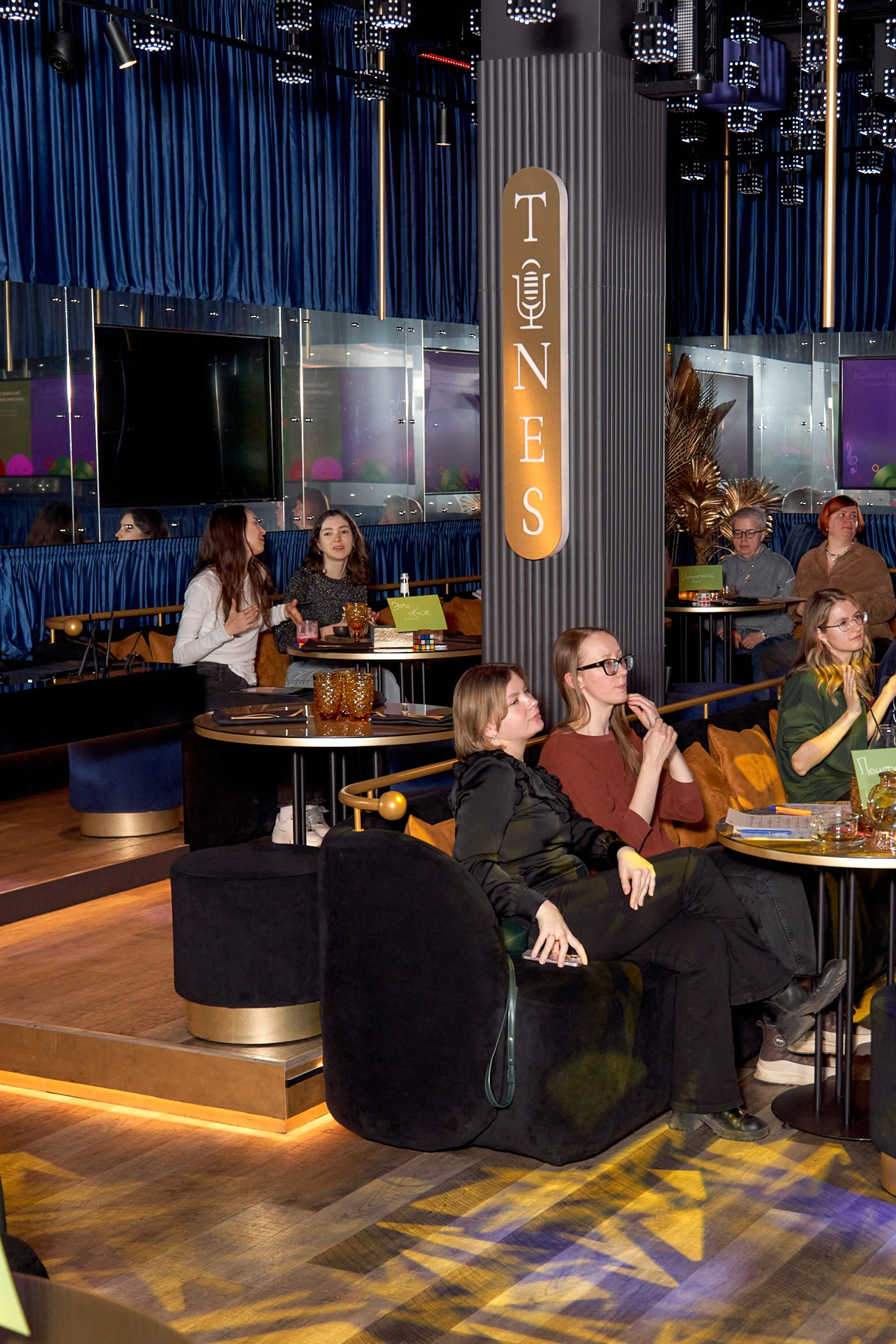 Бинго Пати. VISUAL ARTIST/ современное искусство/ фотокартины