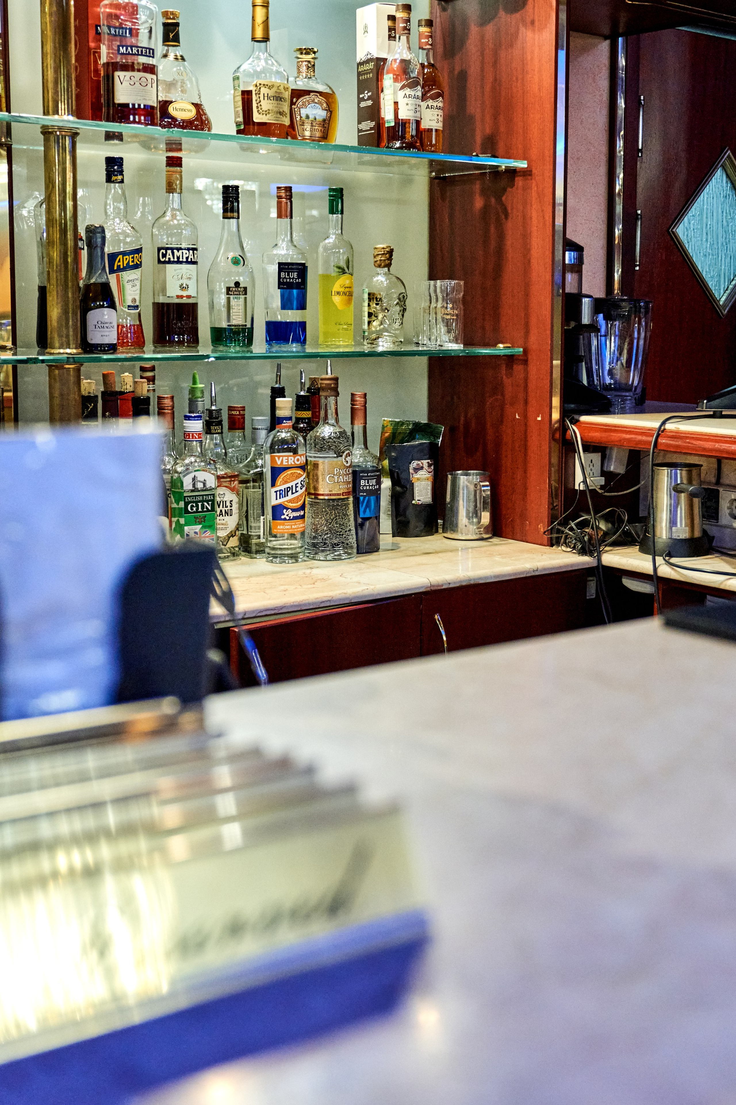 Интерьерная съемка предметы сервировка столов. VISUAL ARTIST/ современное искусство/ фотокартины