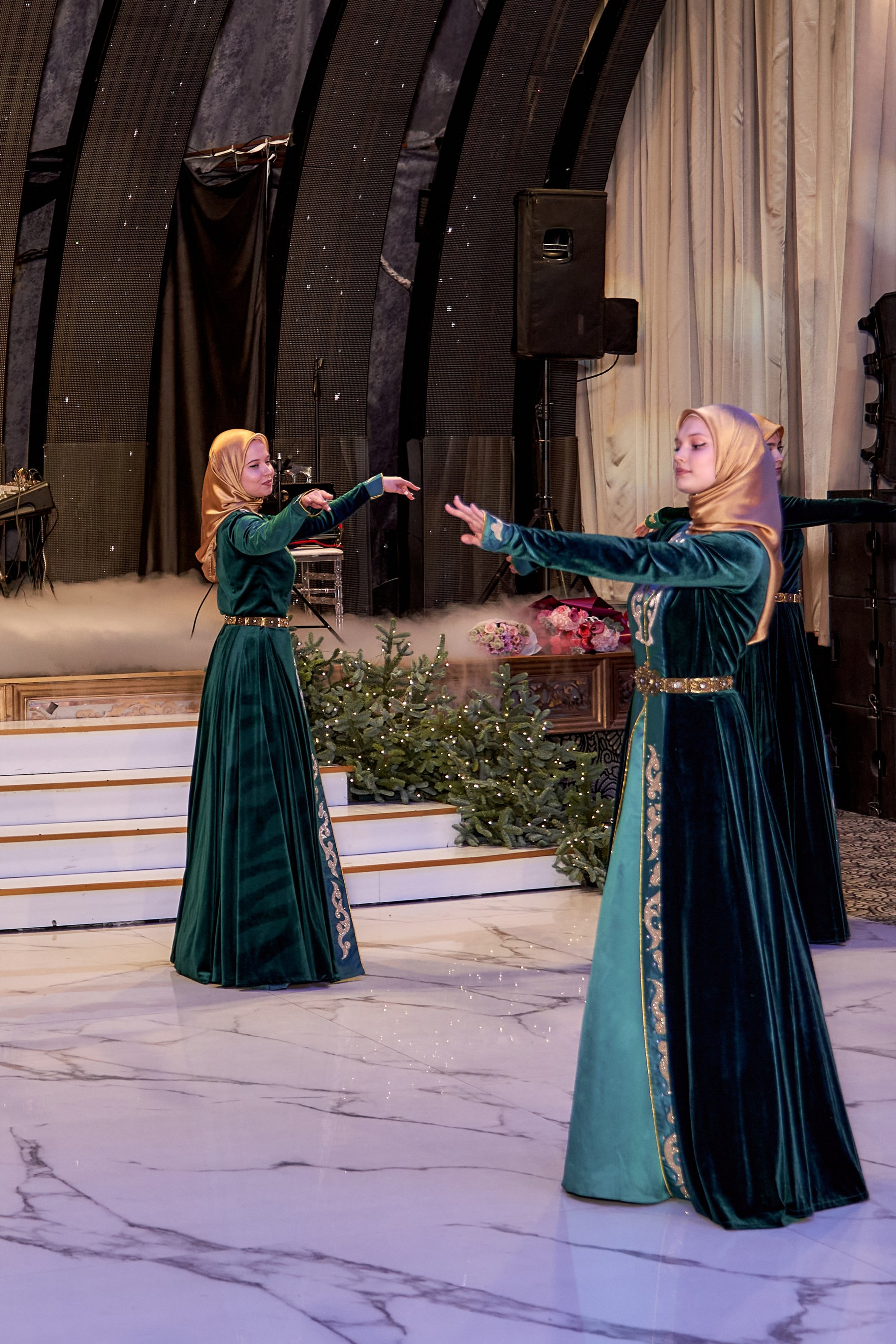 День рождения наины в ресторане наполеон. VISUAL ARTIST/ современное искусство/ фотокартины