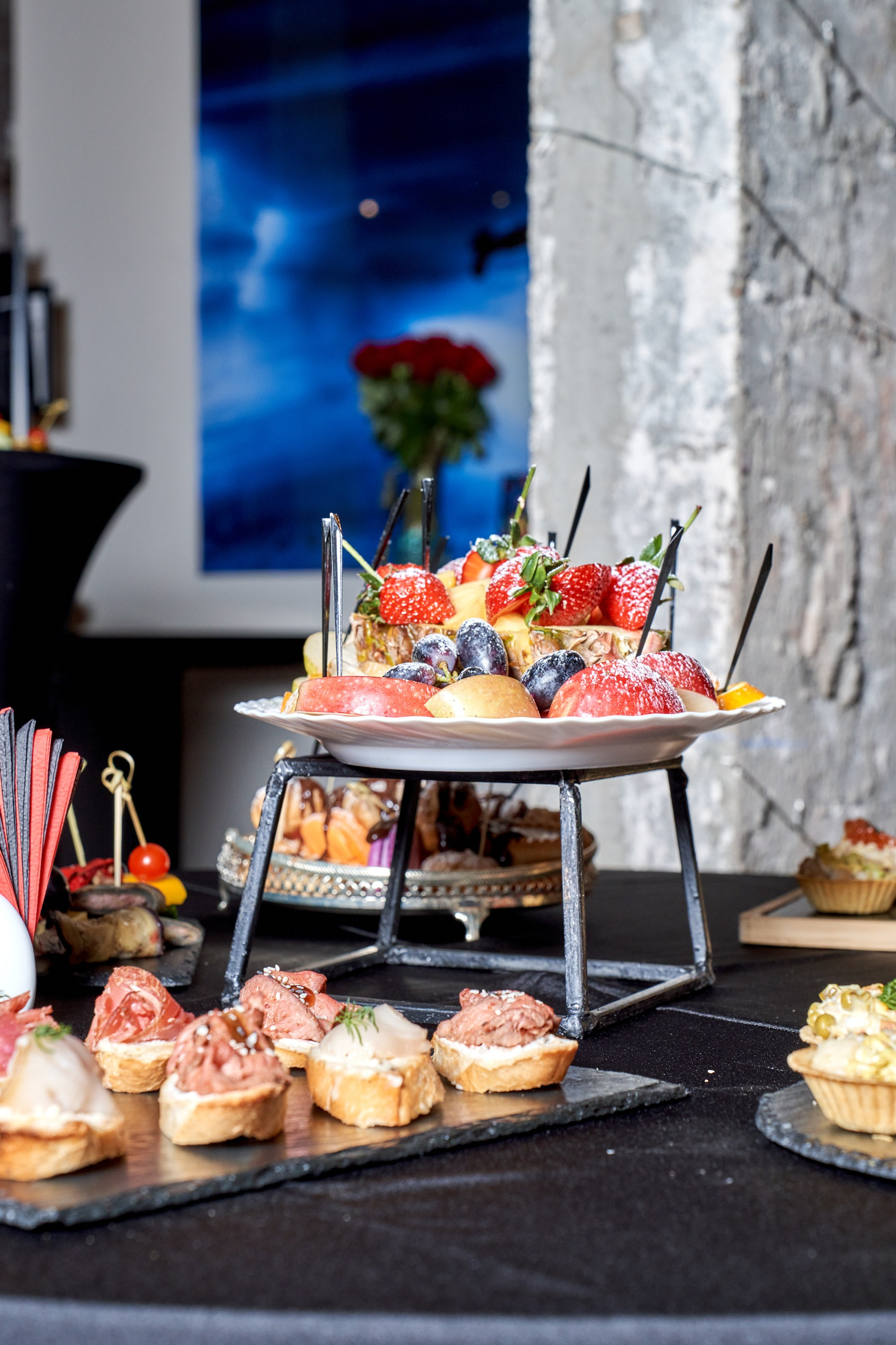 День рождения продюсера арчи и его друзей. VISUAL ARTIST/ современное искусство/ фотокартины