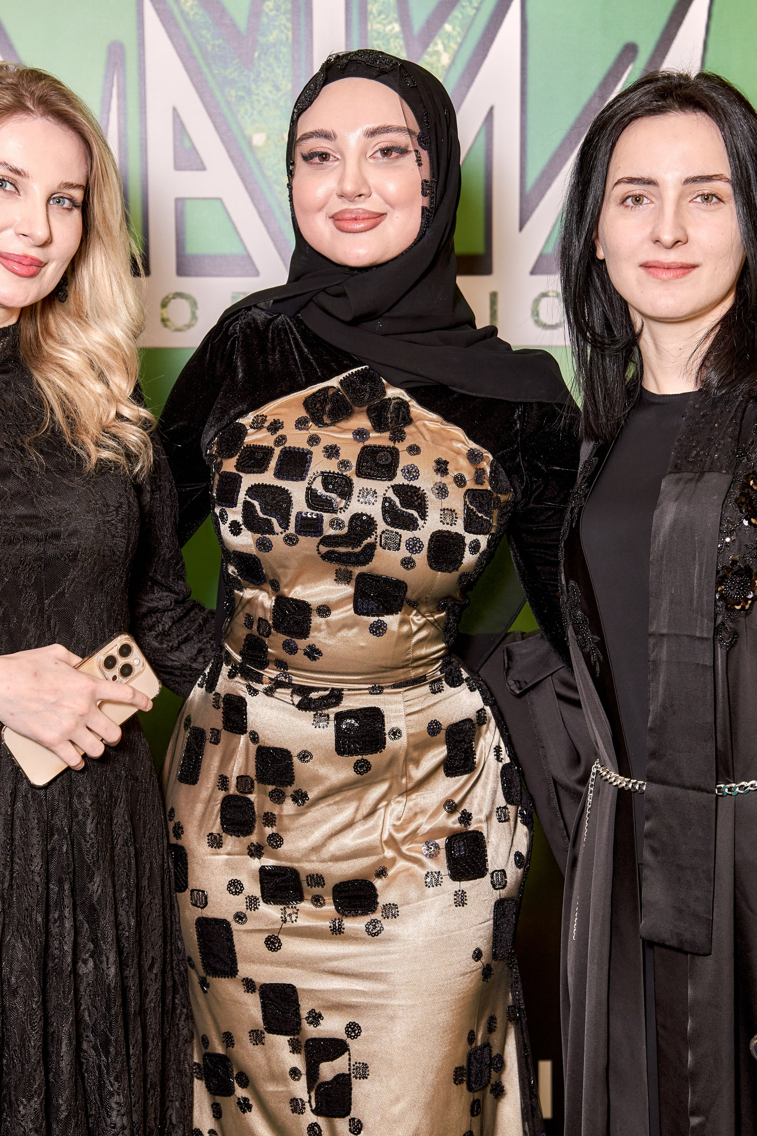 День рождения наины в ресторане наполеон. VISUAL ARTIST/ современное искусство/ фотокартины