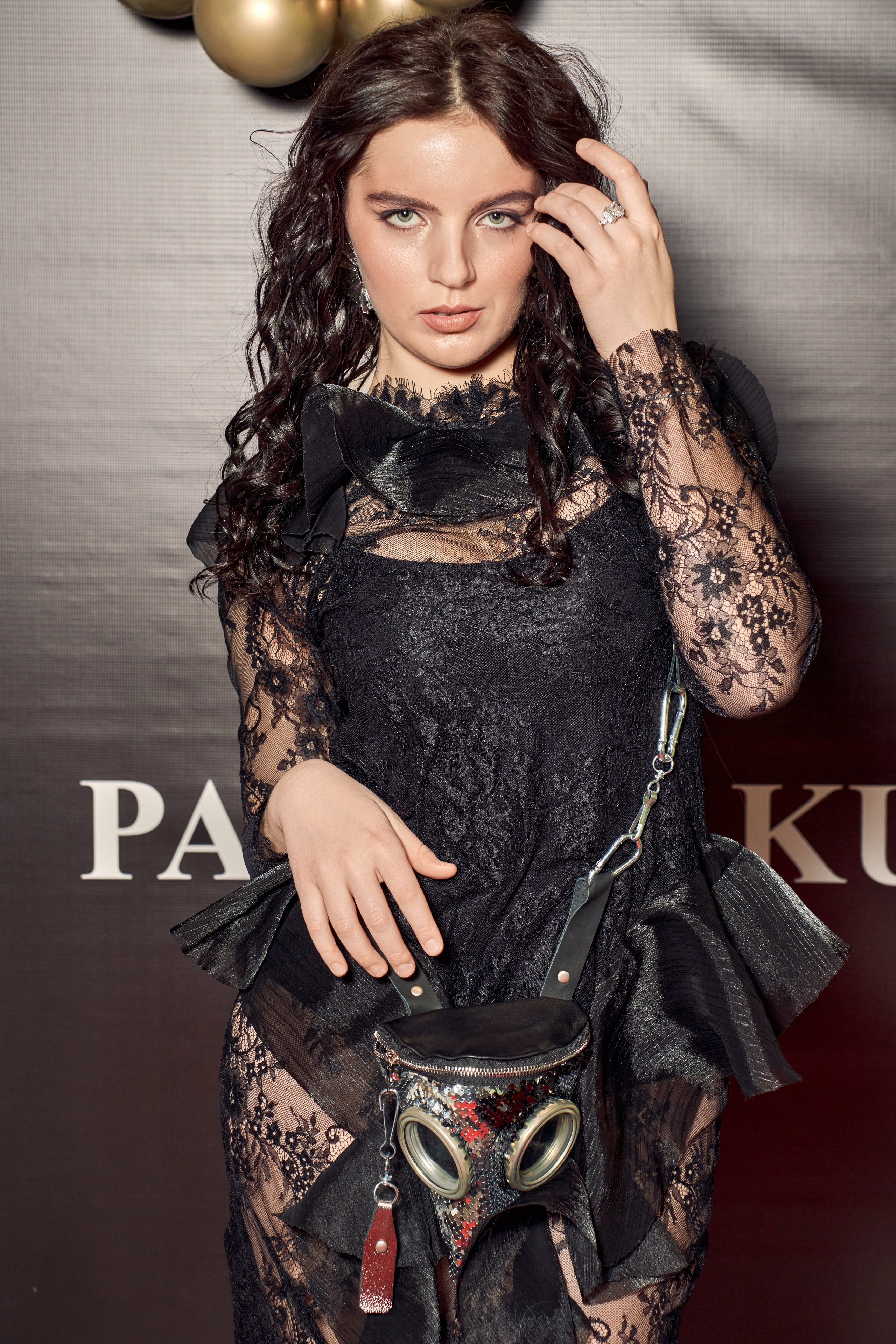 Шоу показ семейная свадебная творческая день рождения квиз мероприятие путешествие знаменитости. VISUAL ARTIST/ современное искусство/ фотокартины