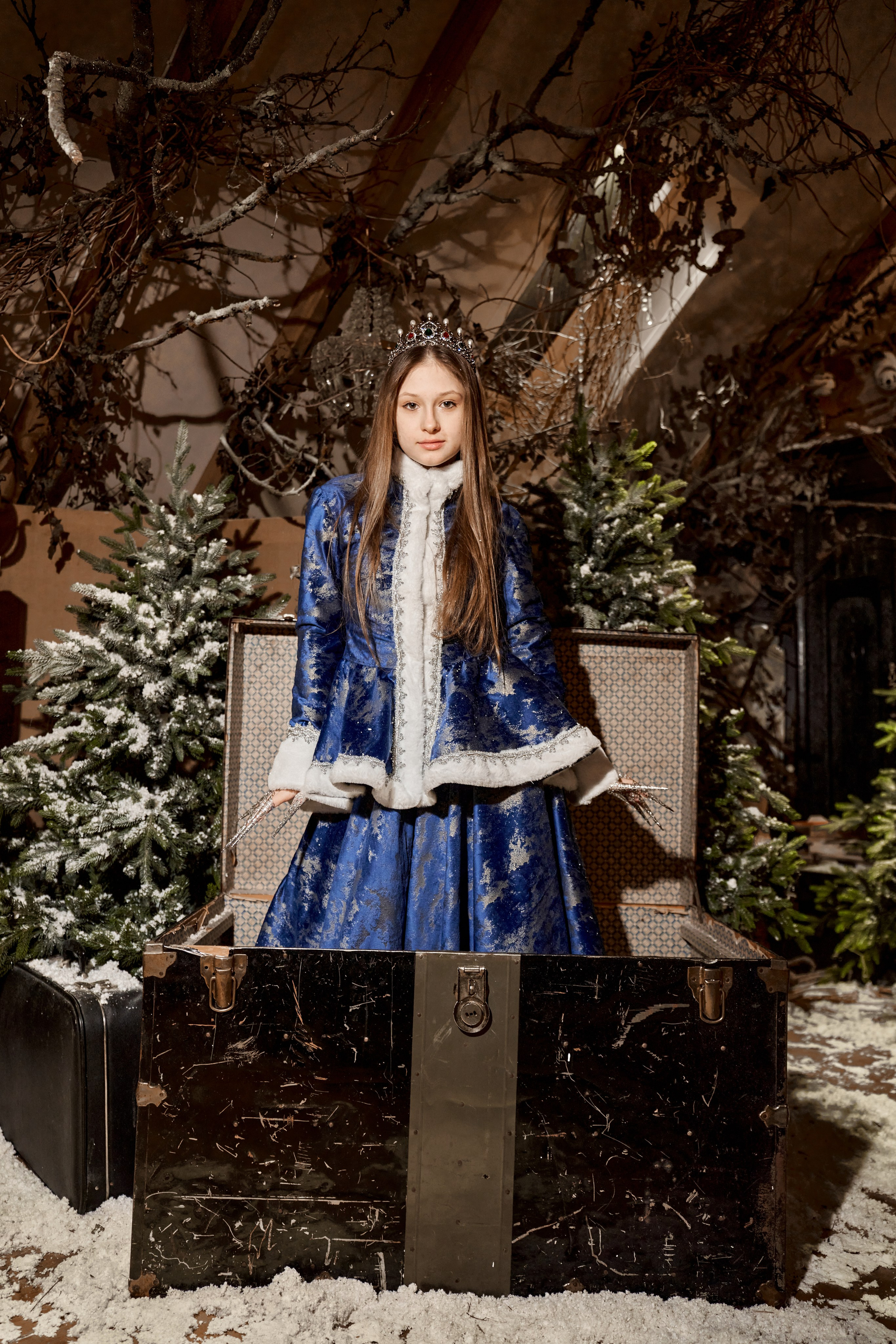 Семейная свадебная творческая студийная чердак фотосессия зимняя библиотека. VISUAL ARTIST/ современное искусство/ фотокартины