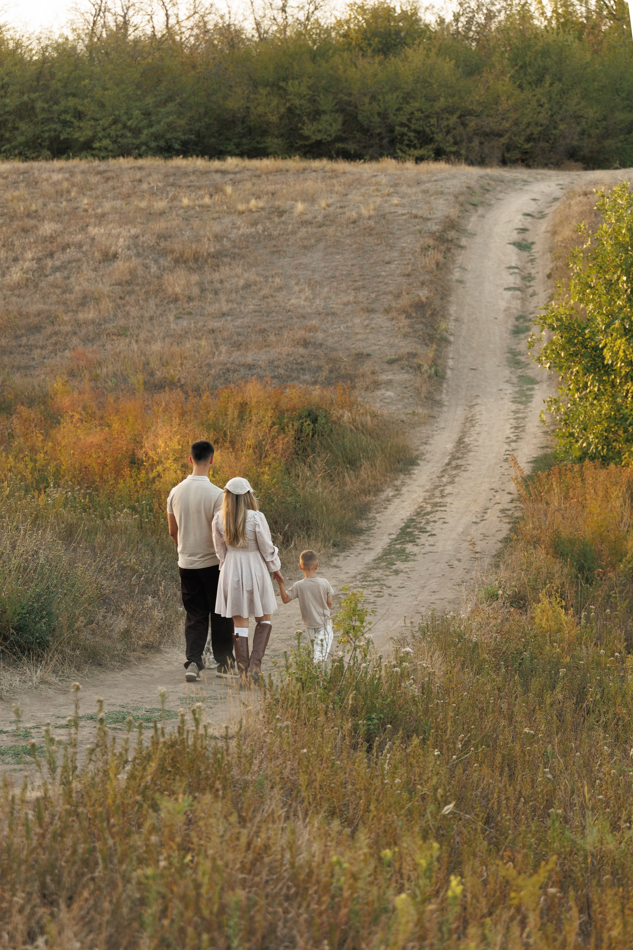 Дмитрий, Евгения, Мотя и Тима