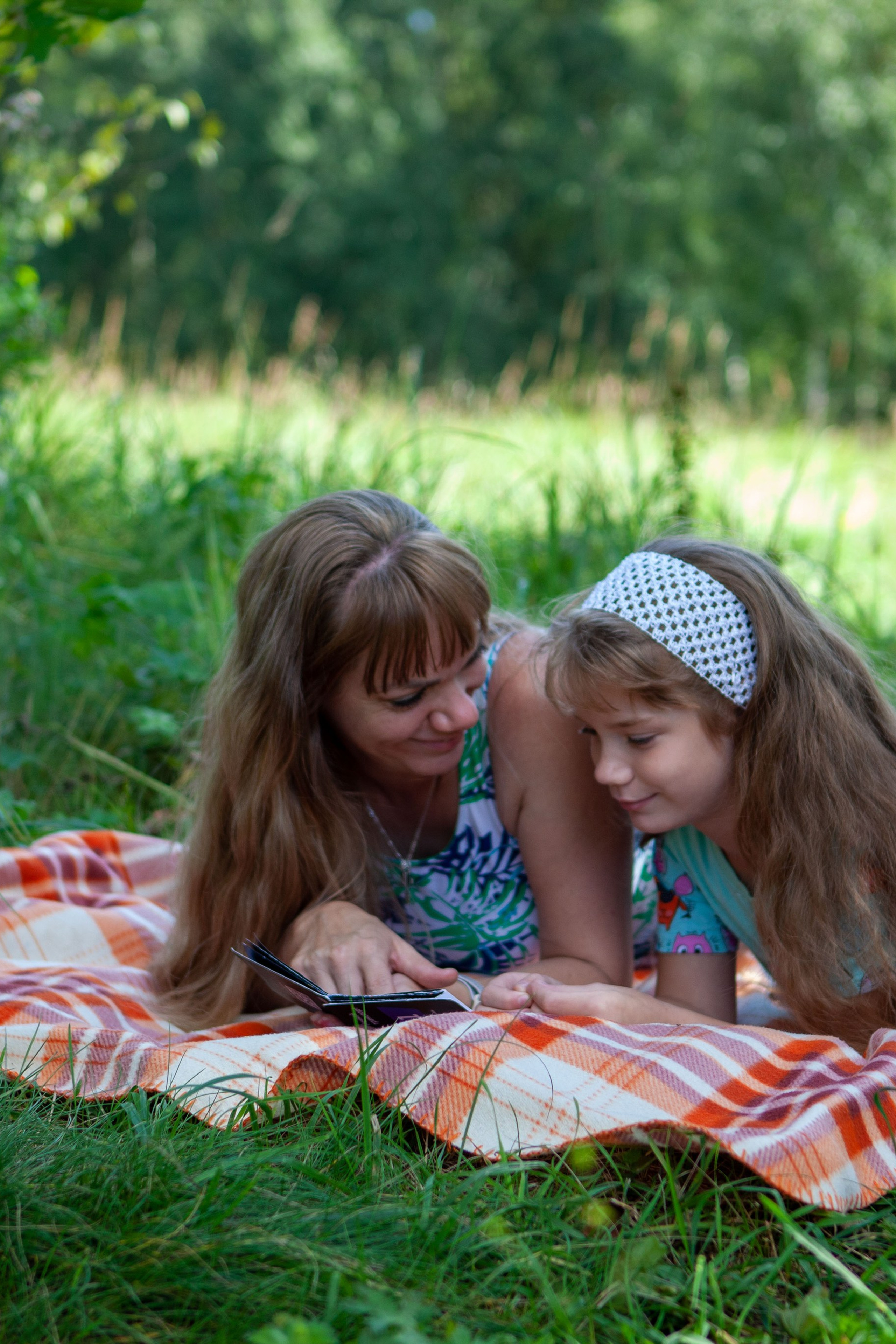 Семейная фотосессия в парке. Фотограф для вас и вашего бизнеса в Москве Альбина Никифоров