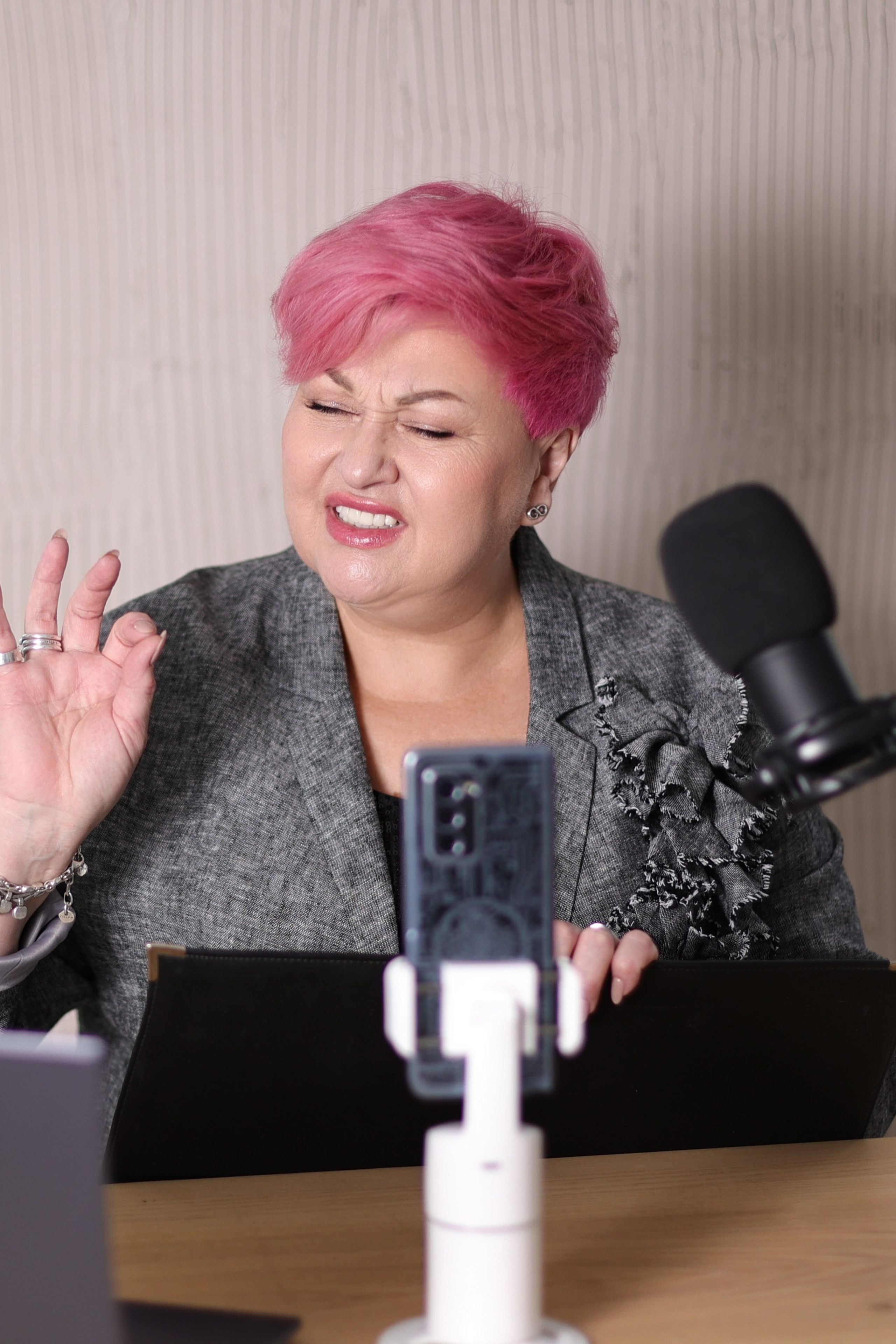 Семейная фотосессия в парке. Фотограф для вас и вашего бизнеса в Москве Альбина Никифоров