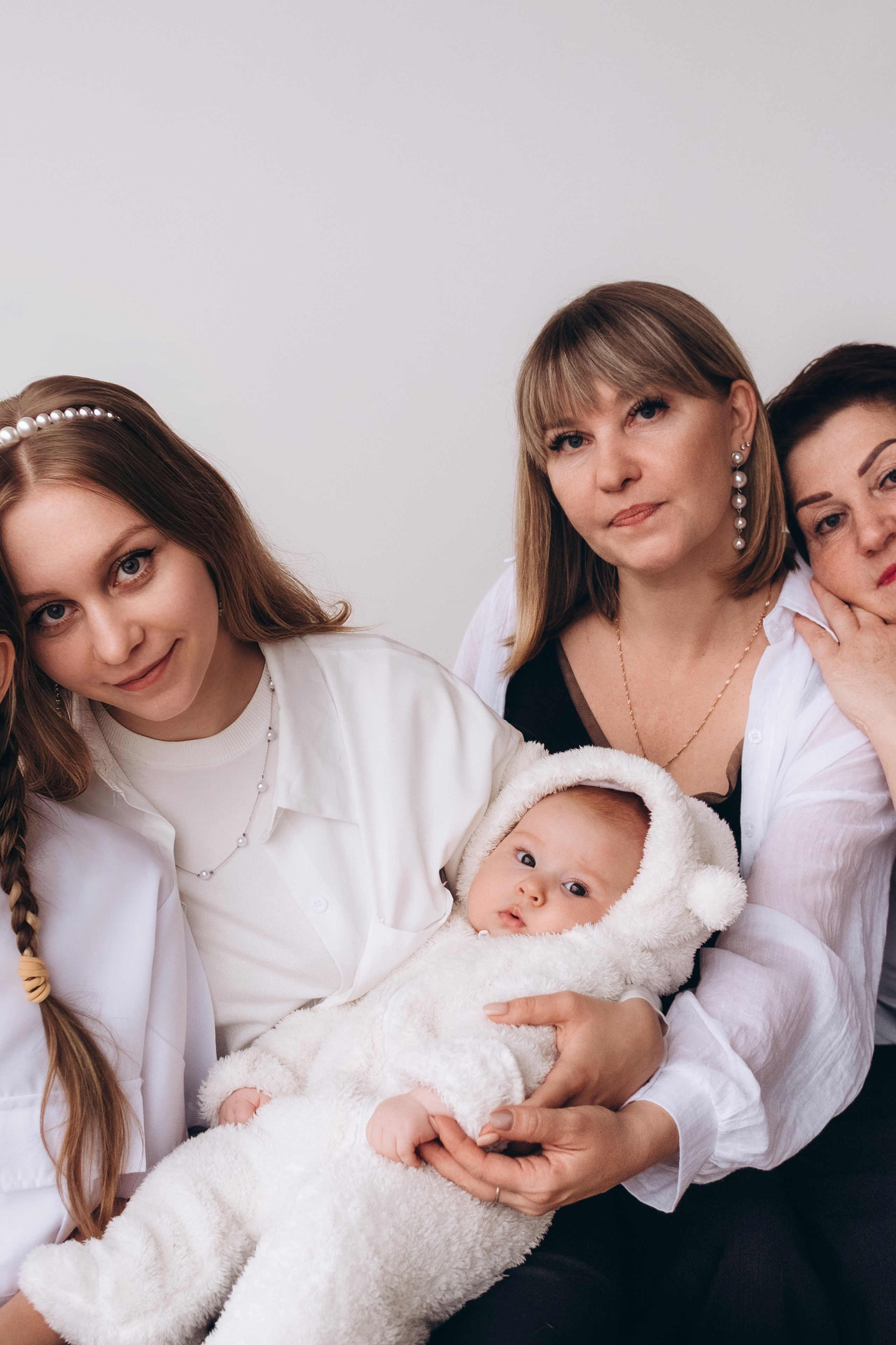 4 поколения. Семейный фотограф в Курске Мария Бабасева