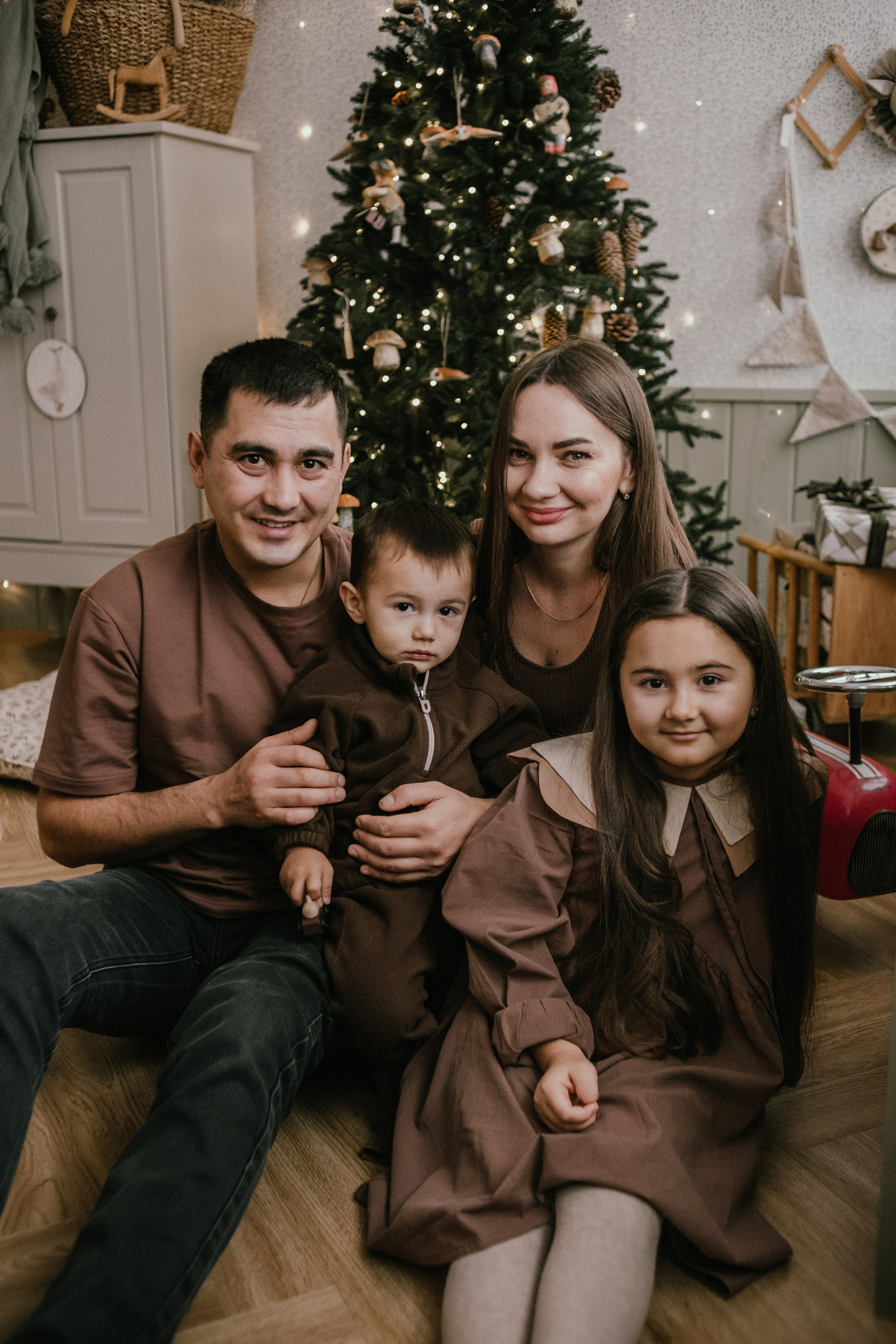 Алёна, Сергей, Аня и Тимофей. Семейный фотограф в Курске Мария Бабасева