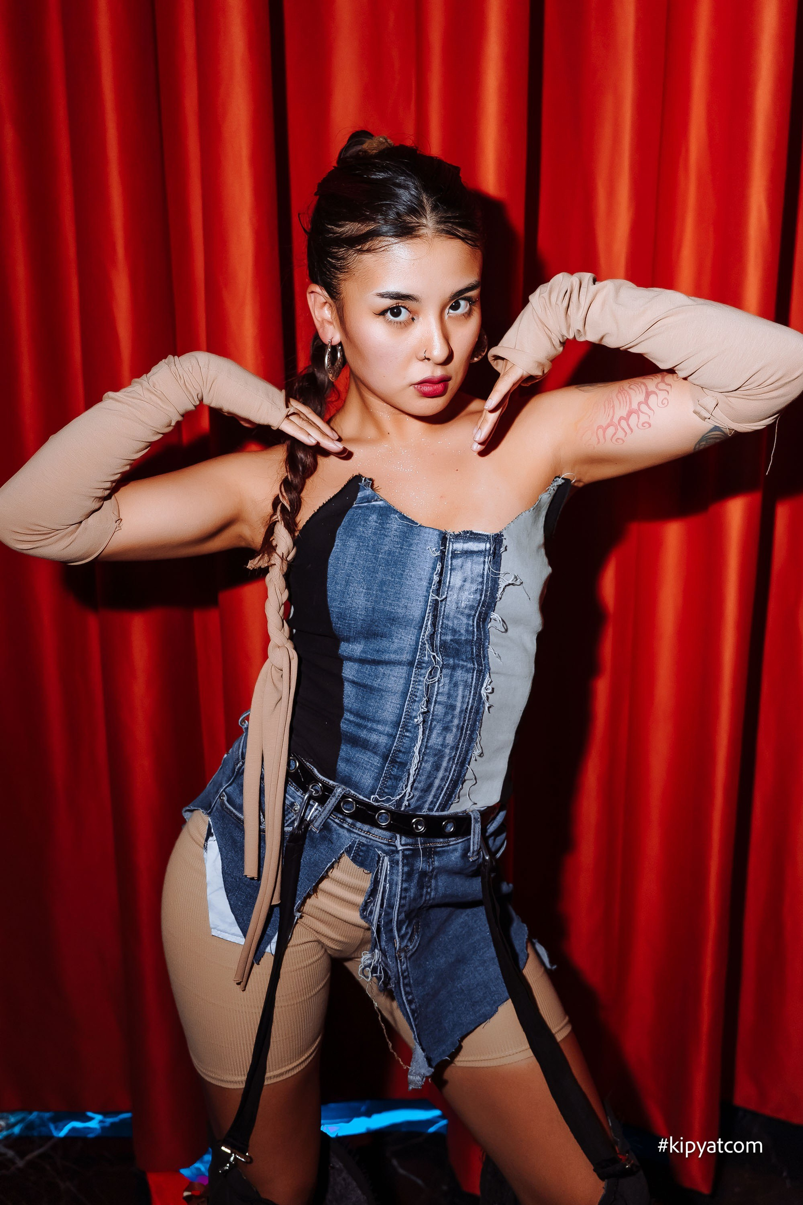 Поиск. Астана Кипятком