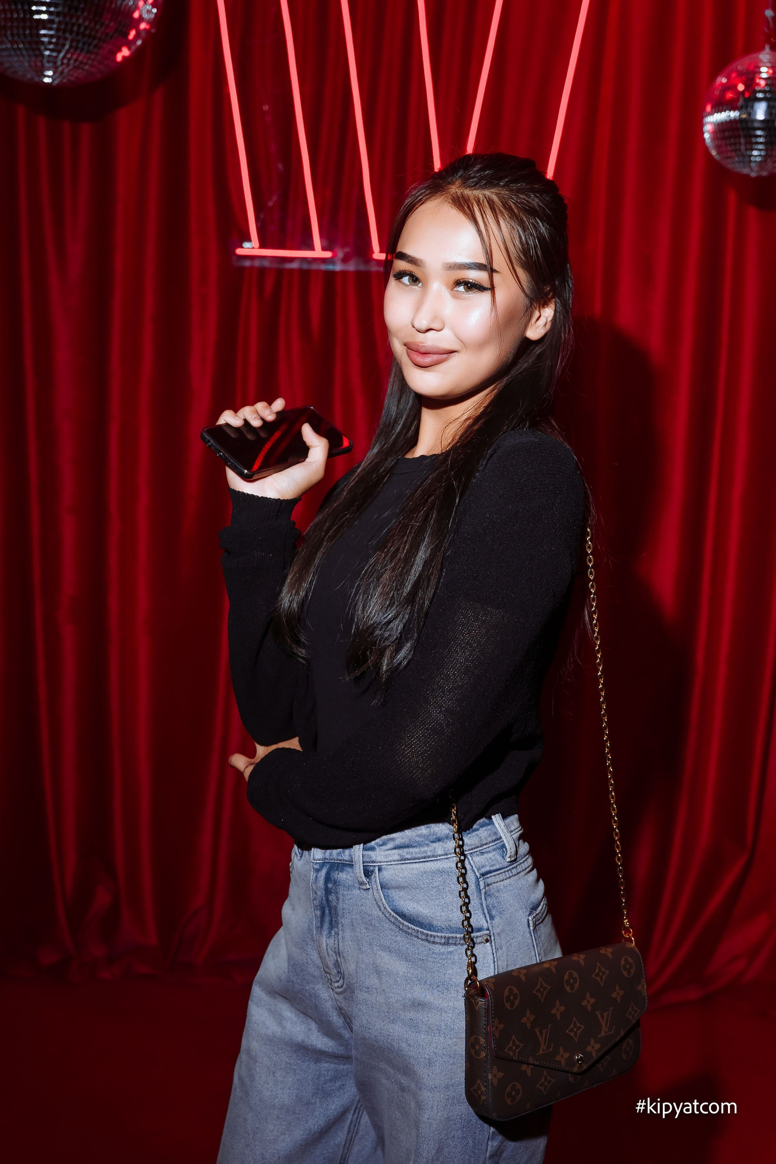 Поиск. Астана Кипятком