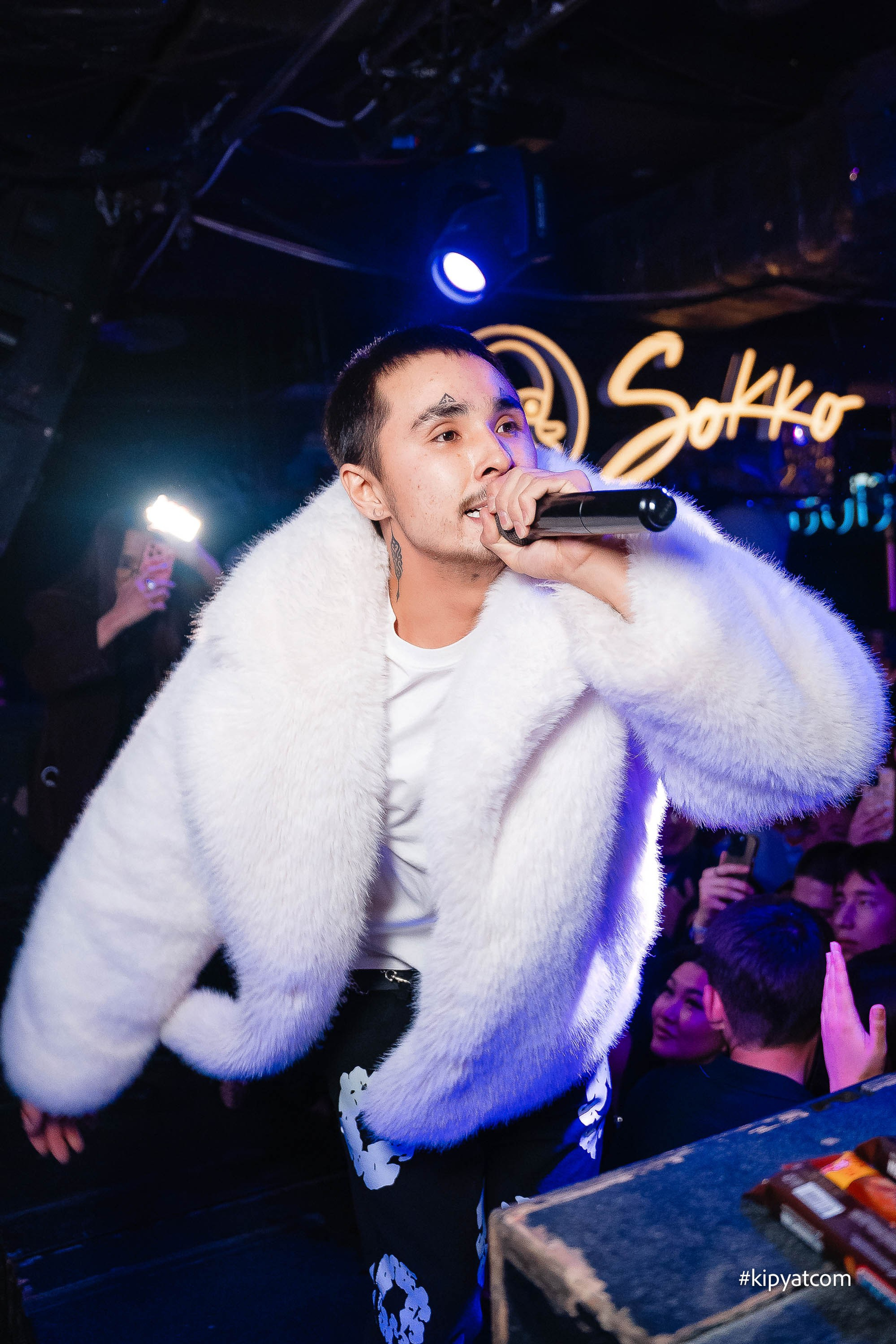 Bagatelle. Астана Кипятком