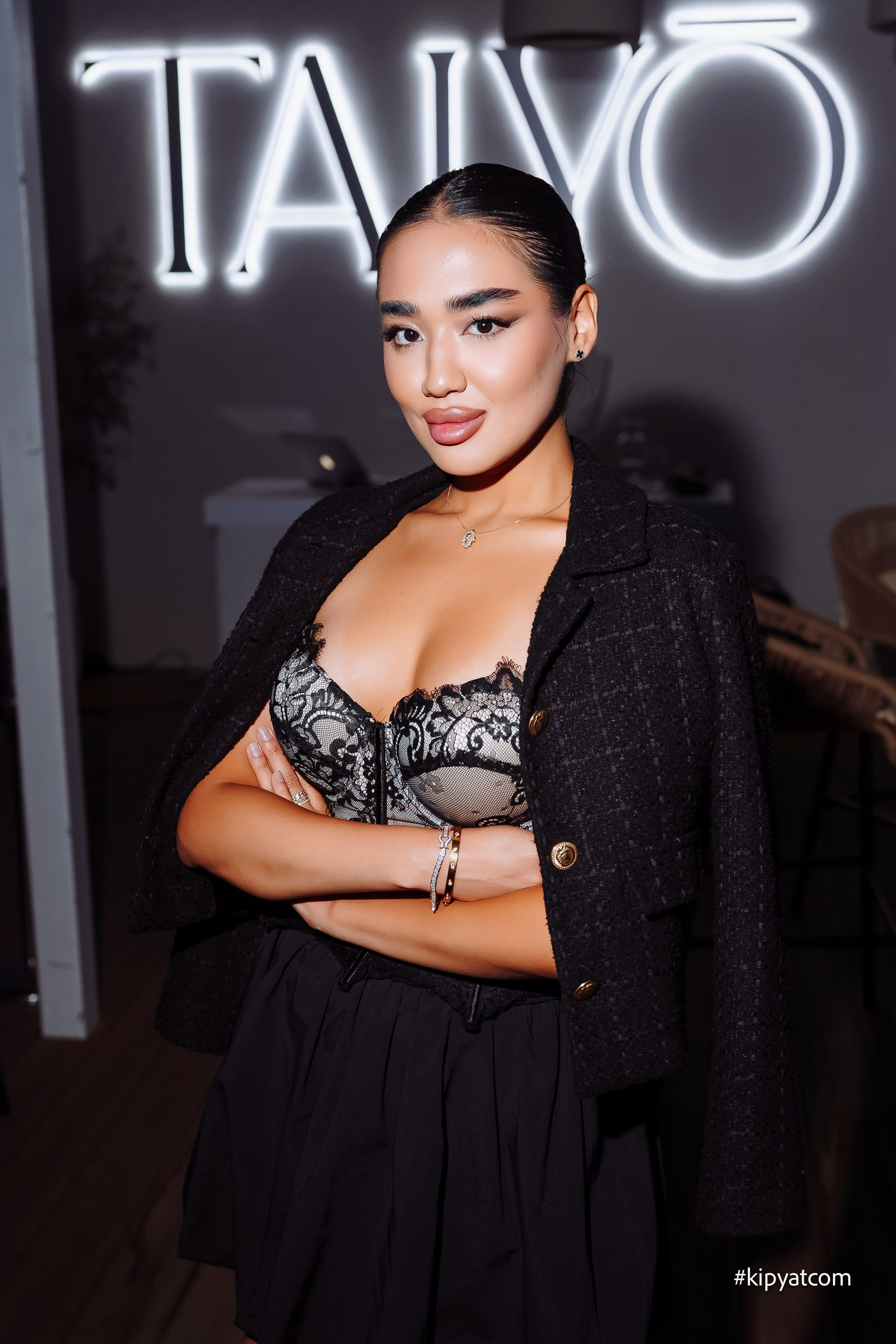 Забери меня. Астана Кипятком