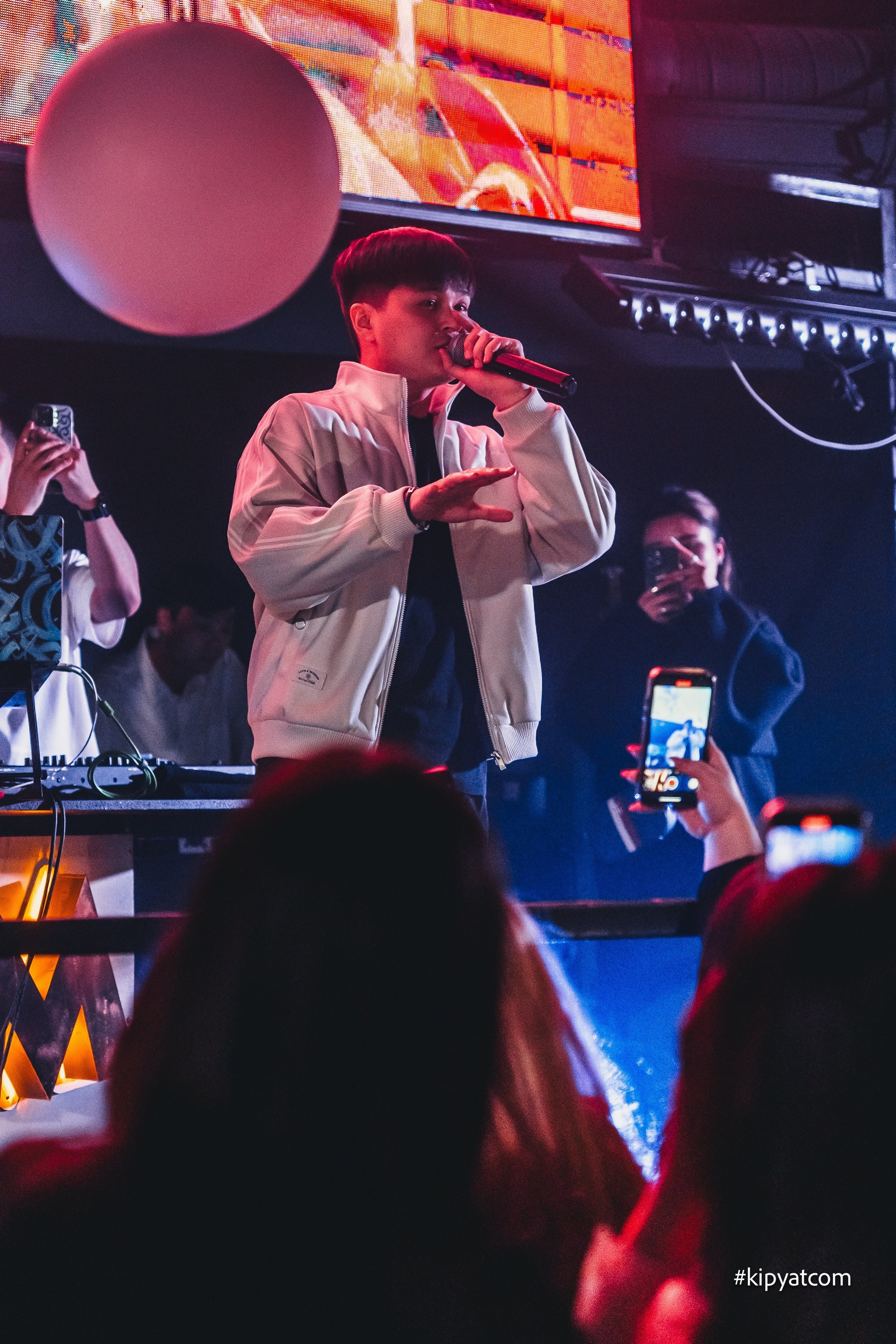 Поиск. Астана Кипятком