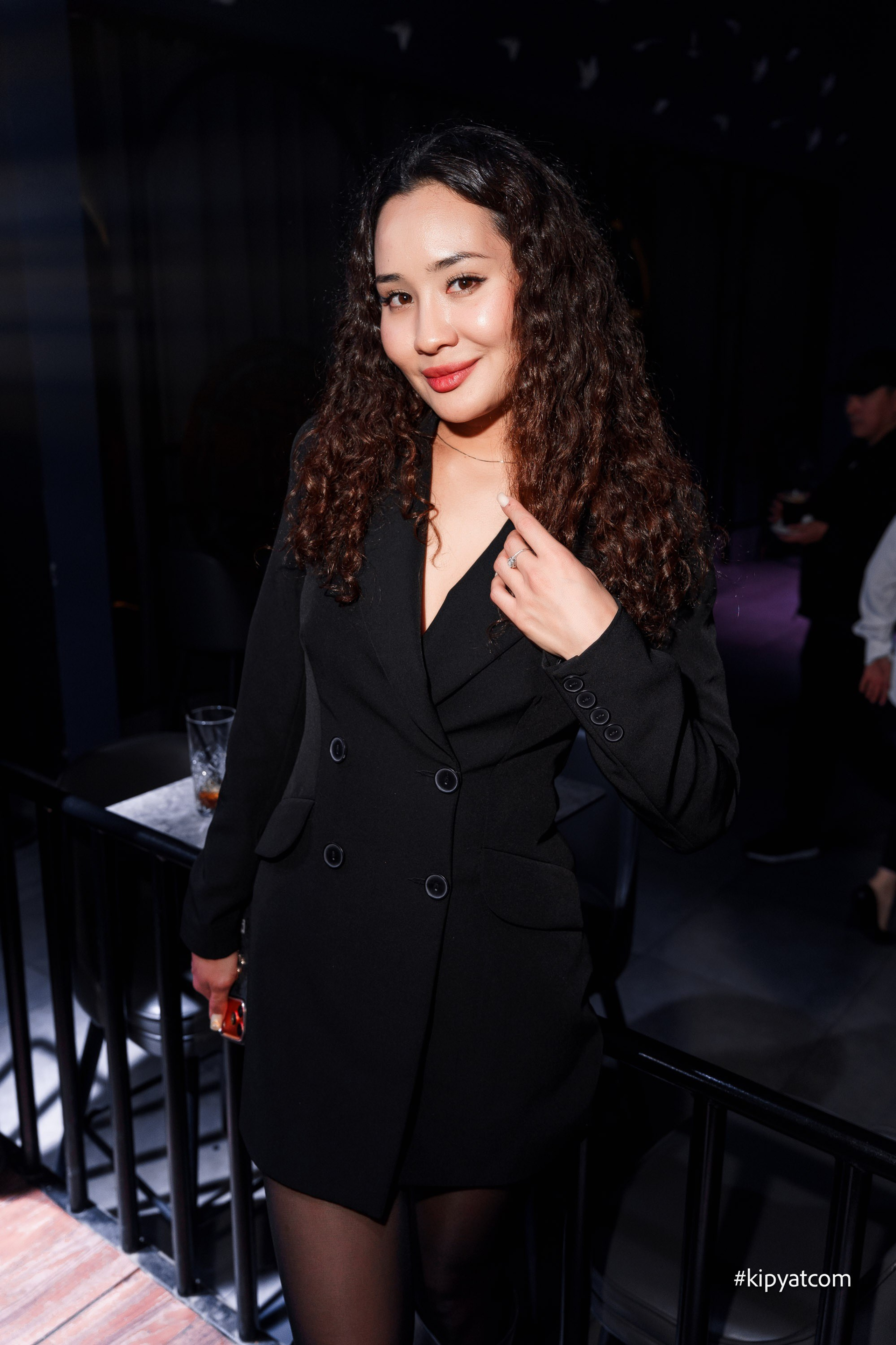 Розыгрыш iPhone 17 Pinta Ауезова 8. Астана Кипятком