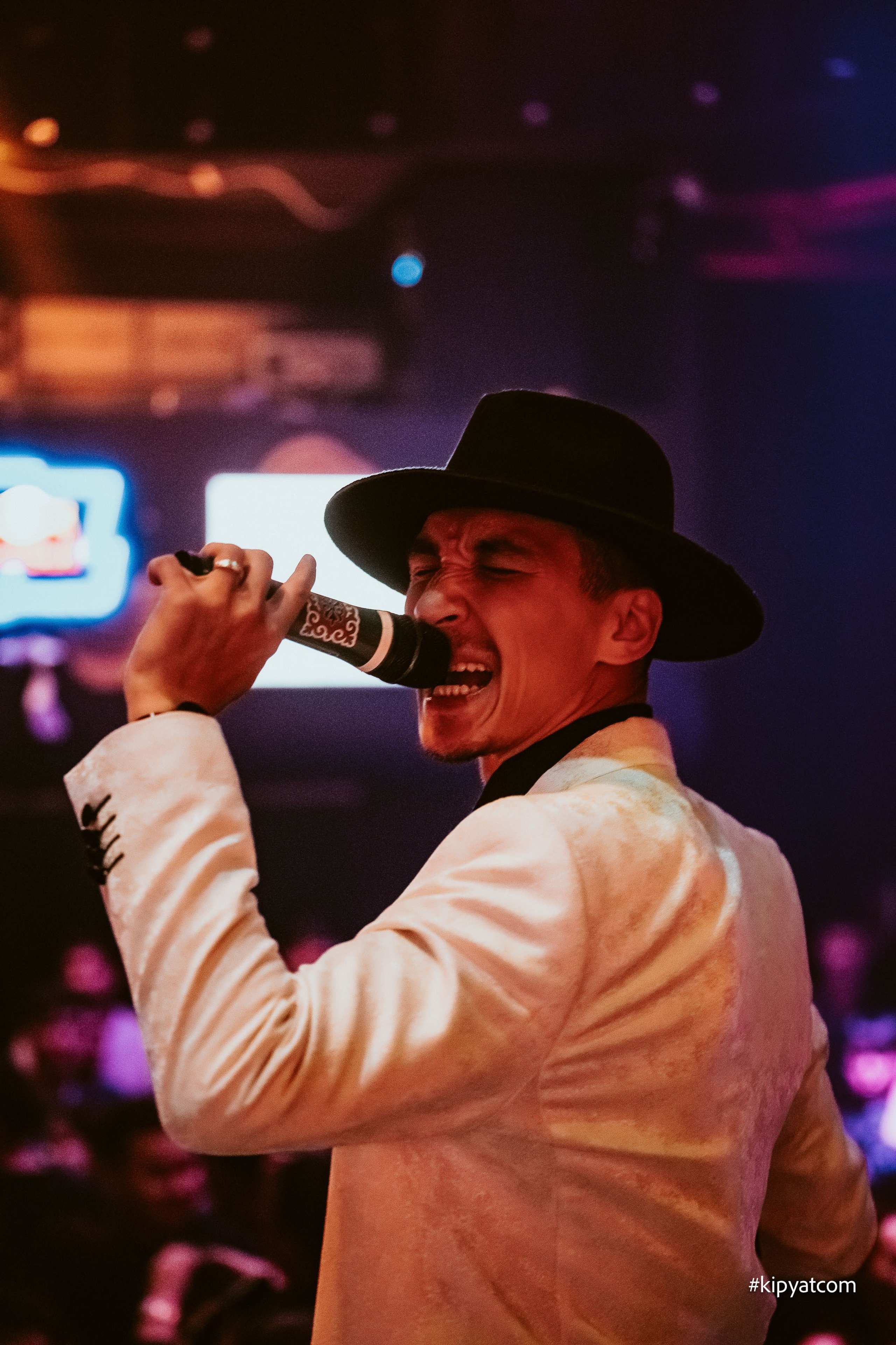 Поиск. Астана Кипятком