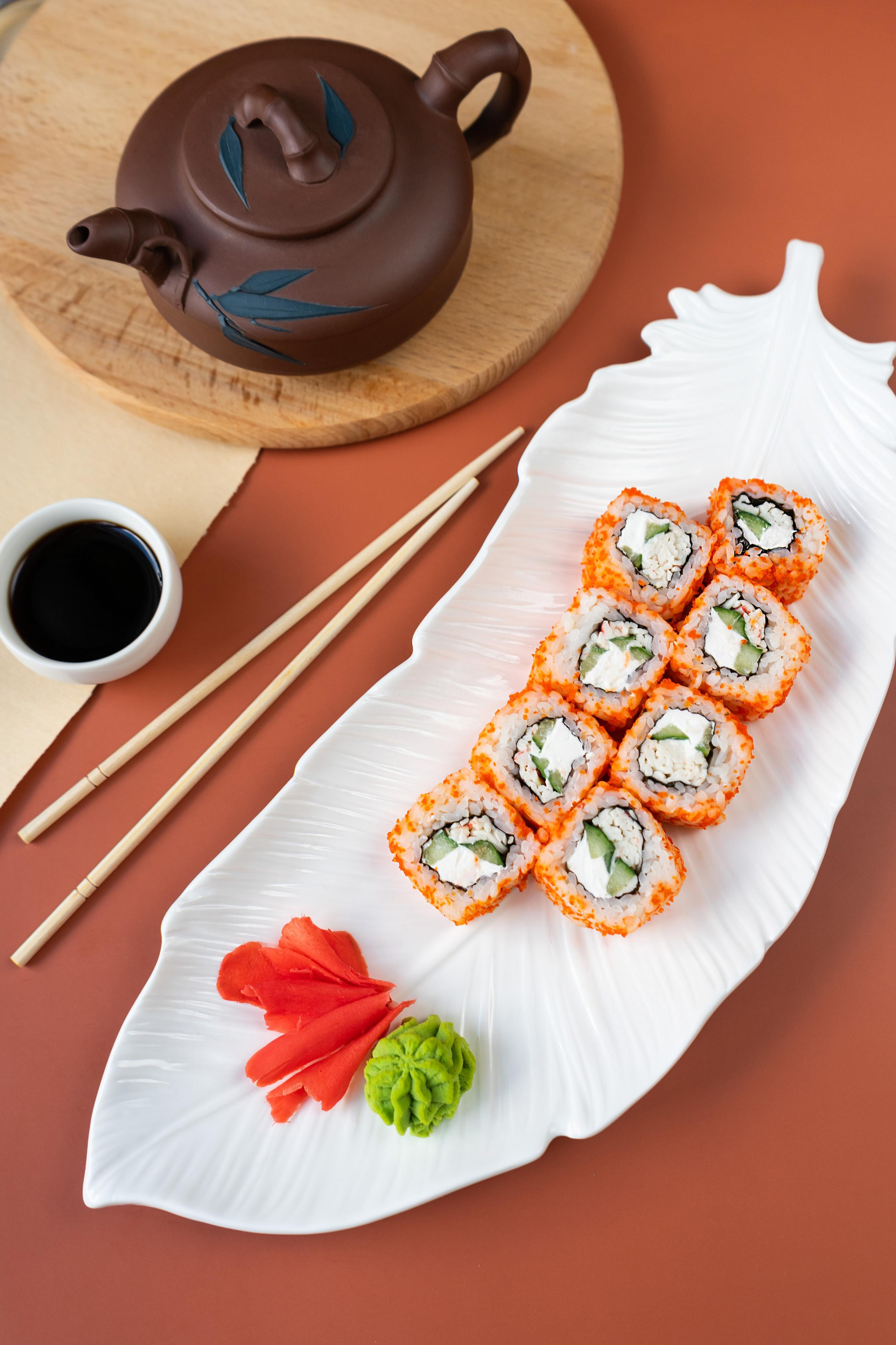 Посуда, столовые приборы