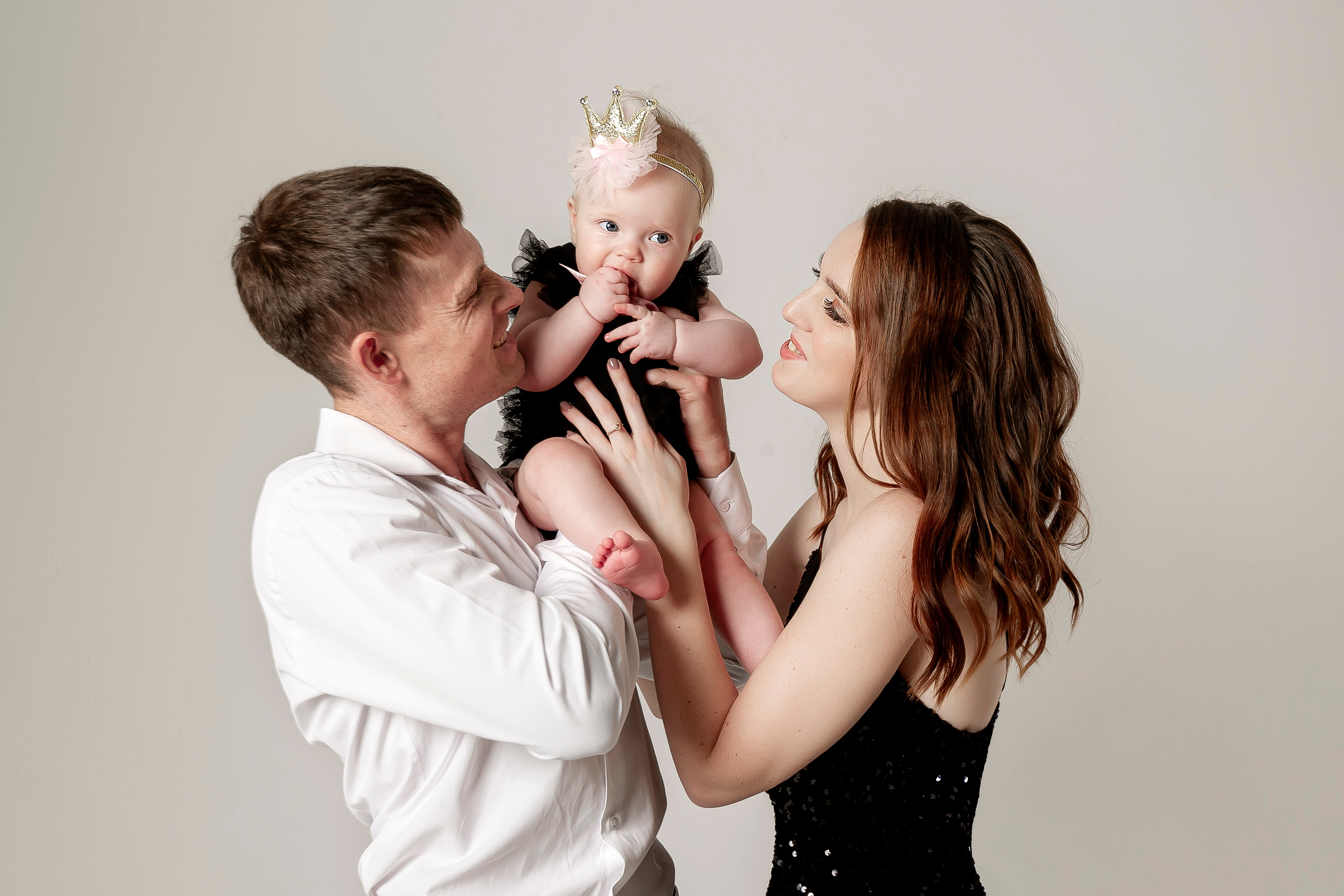 Алина со своей дружной семьей