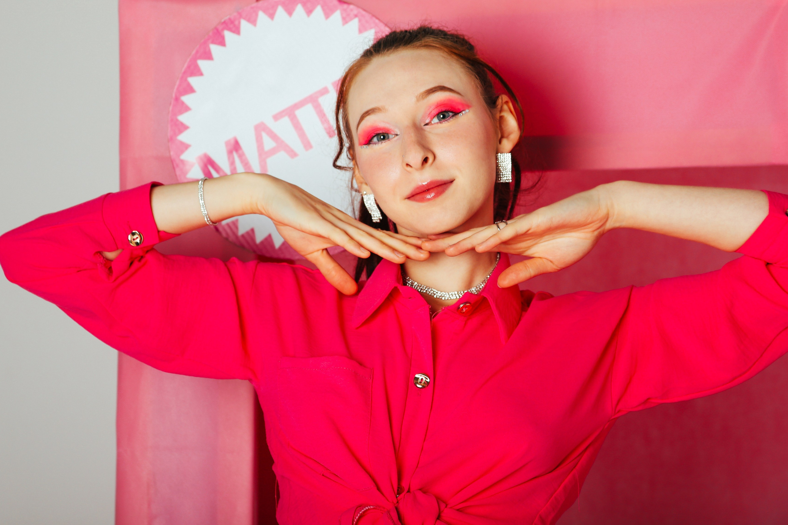 Фотограф Пермь. Фотосессия в фотостудии Перми и на свежем воздухе