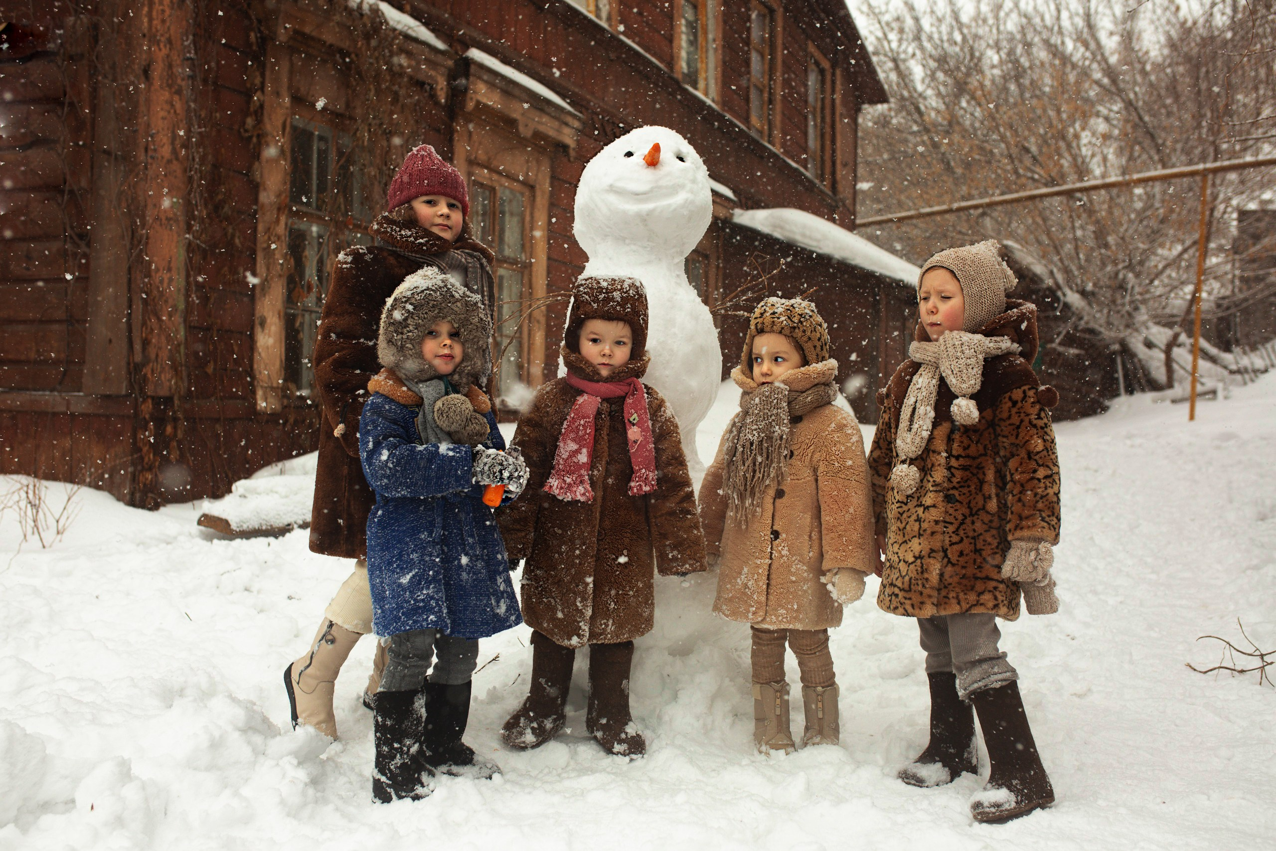 Мы лепим снеговика!