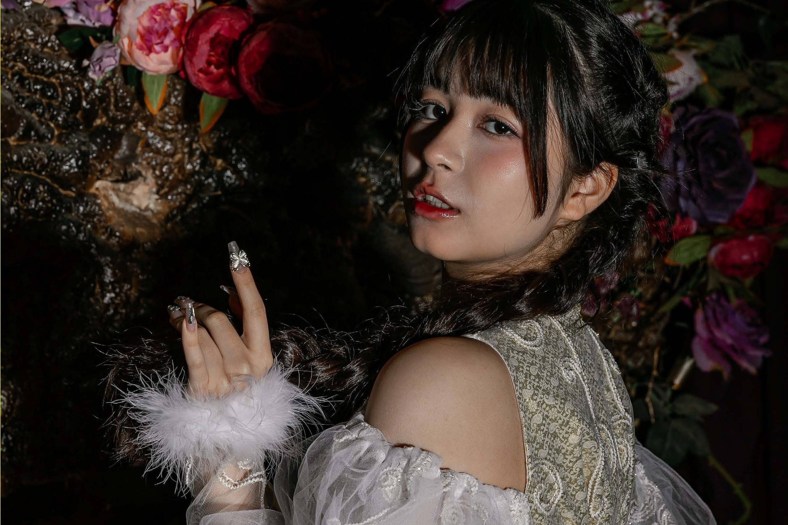 «Зимний цветок». Журнал KISS (Лондон, Великобритания)