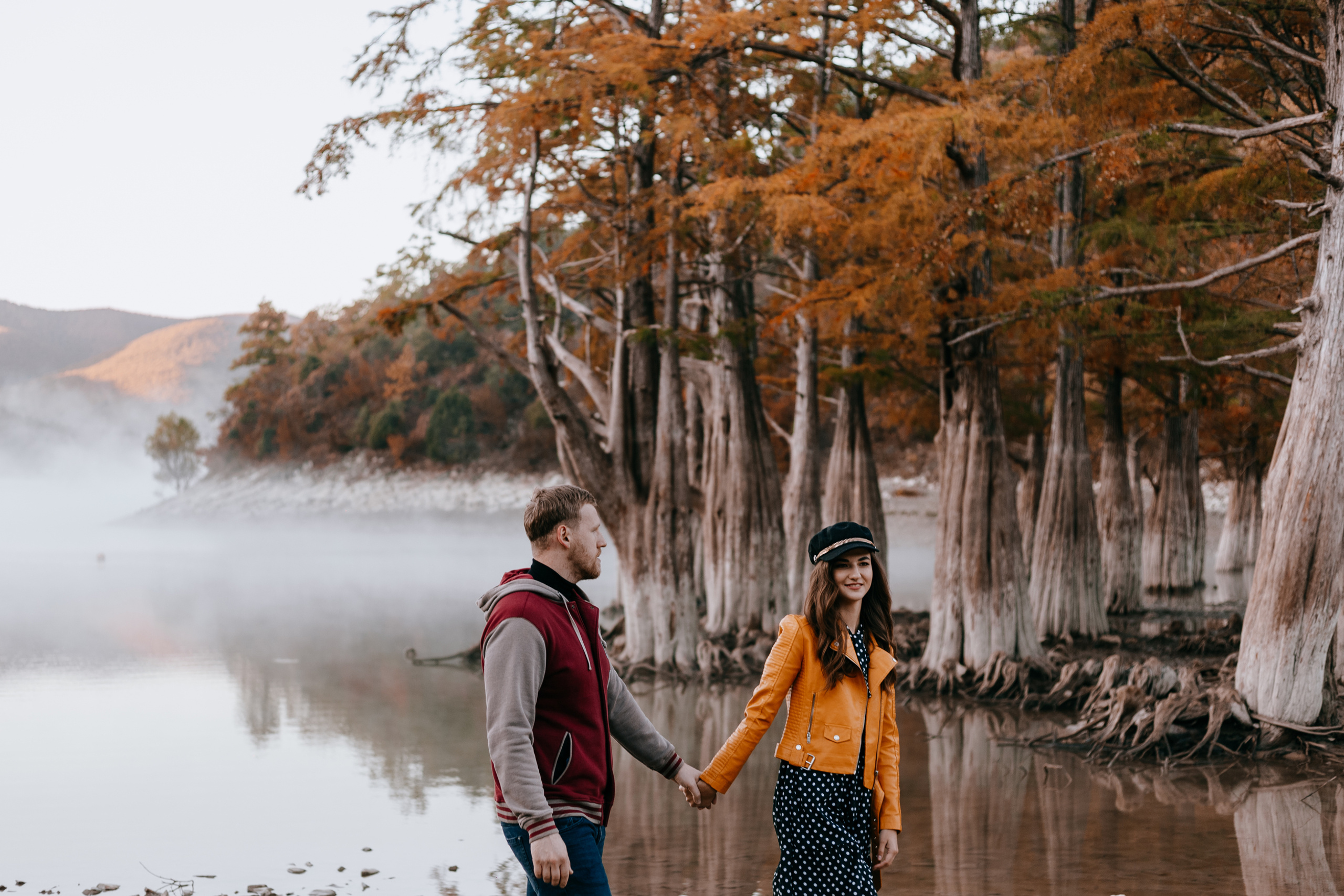 Двое. Чувства. Кипарисы