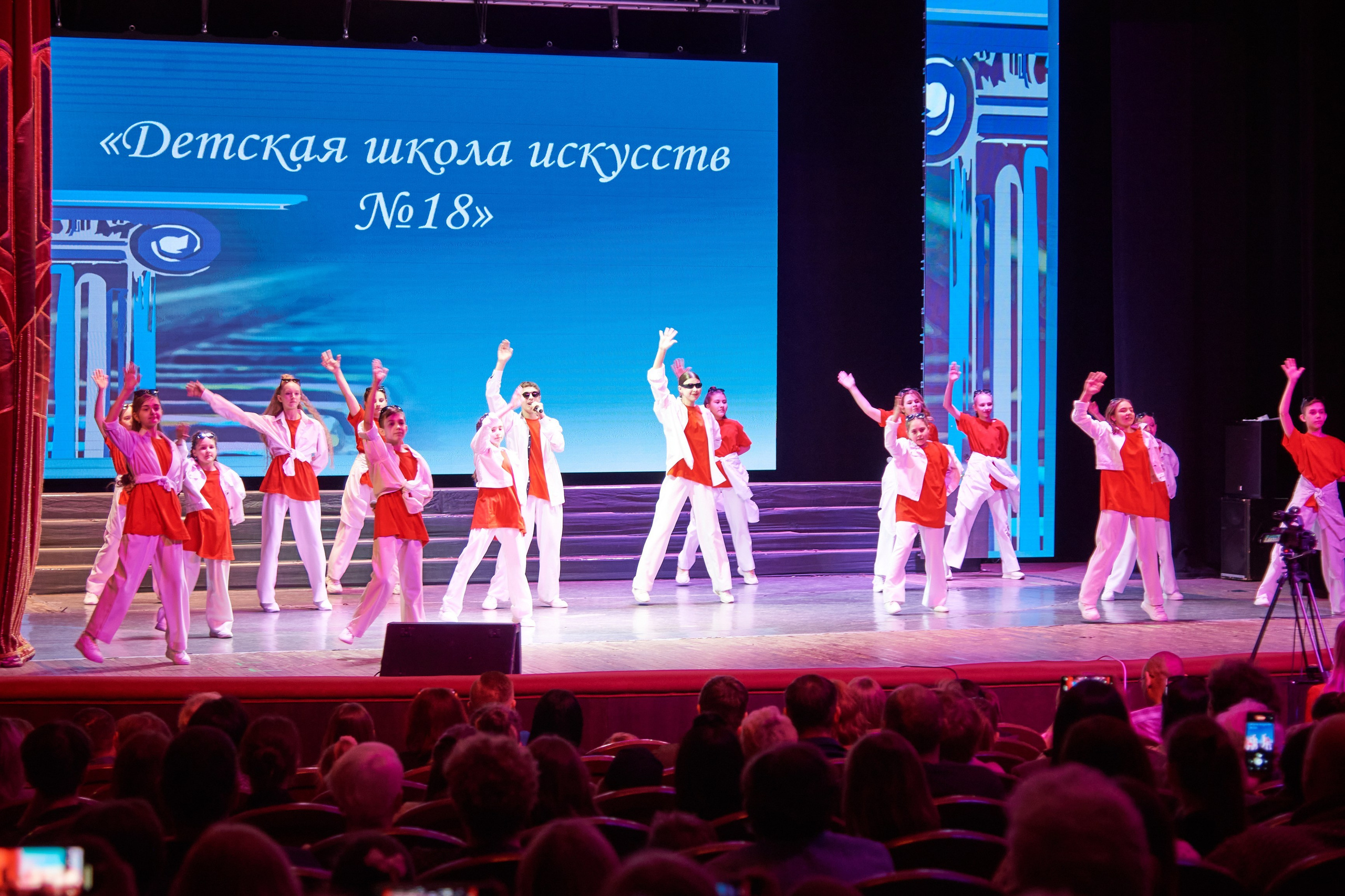 ! Шаблон концерта. [fXph] Фотограф Масликов Илья. Съёмка мероприятий в Ленинске-Кузнецком