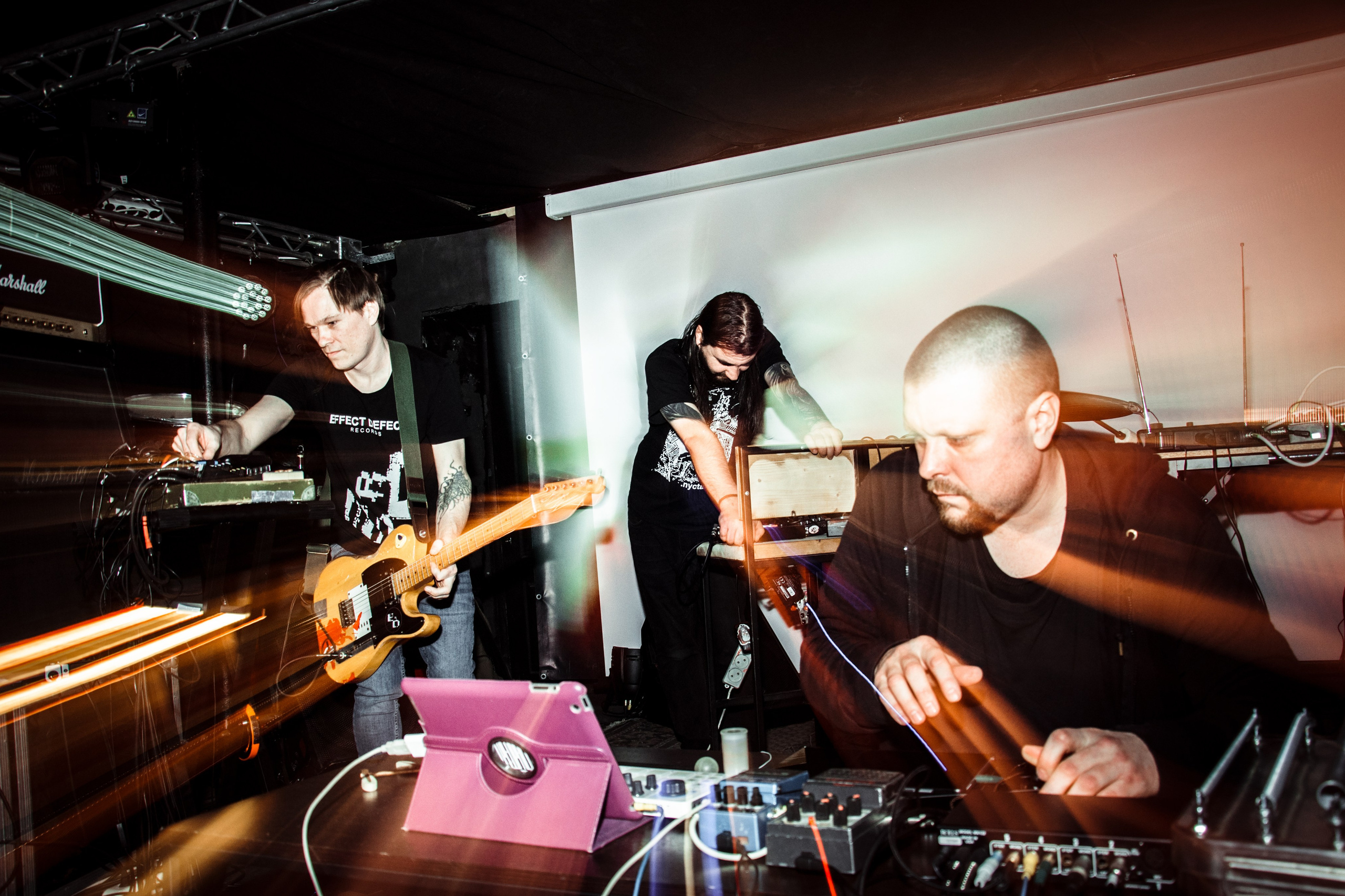 Шум против гламура 2024