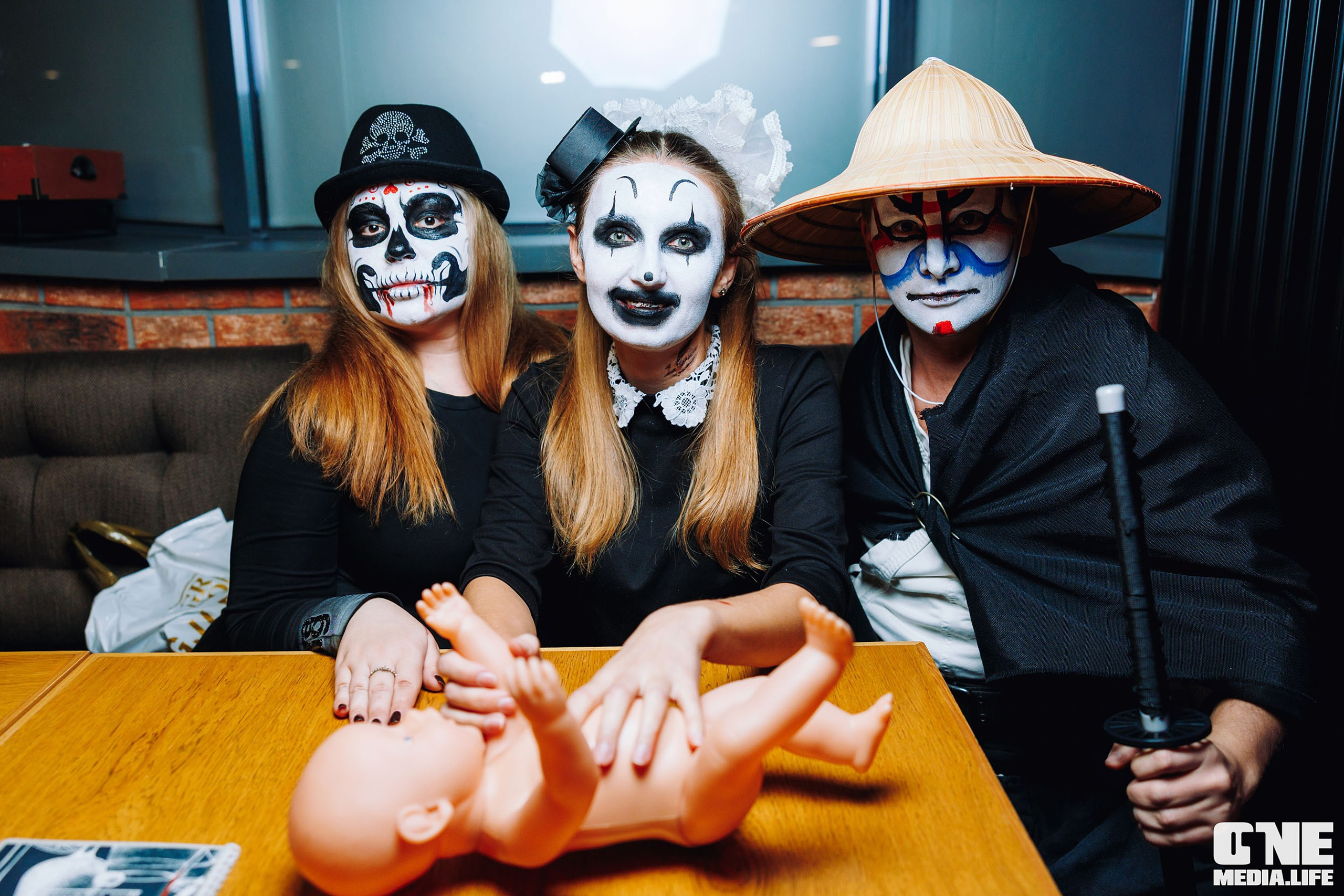 Фото репортаж из караоке клуба Эйфория. One Media Life: фоторепортажи, фотоотчеты с мероприятий и заведений