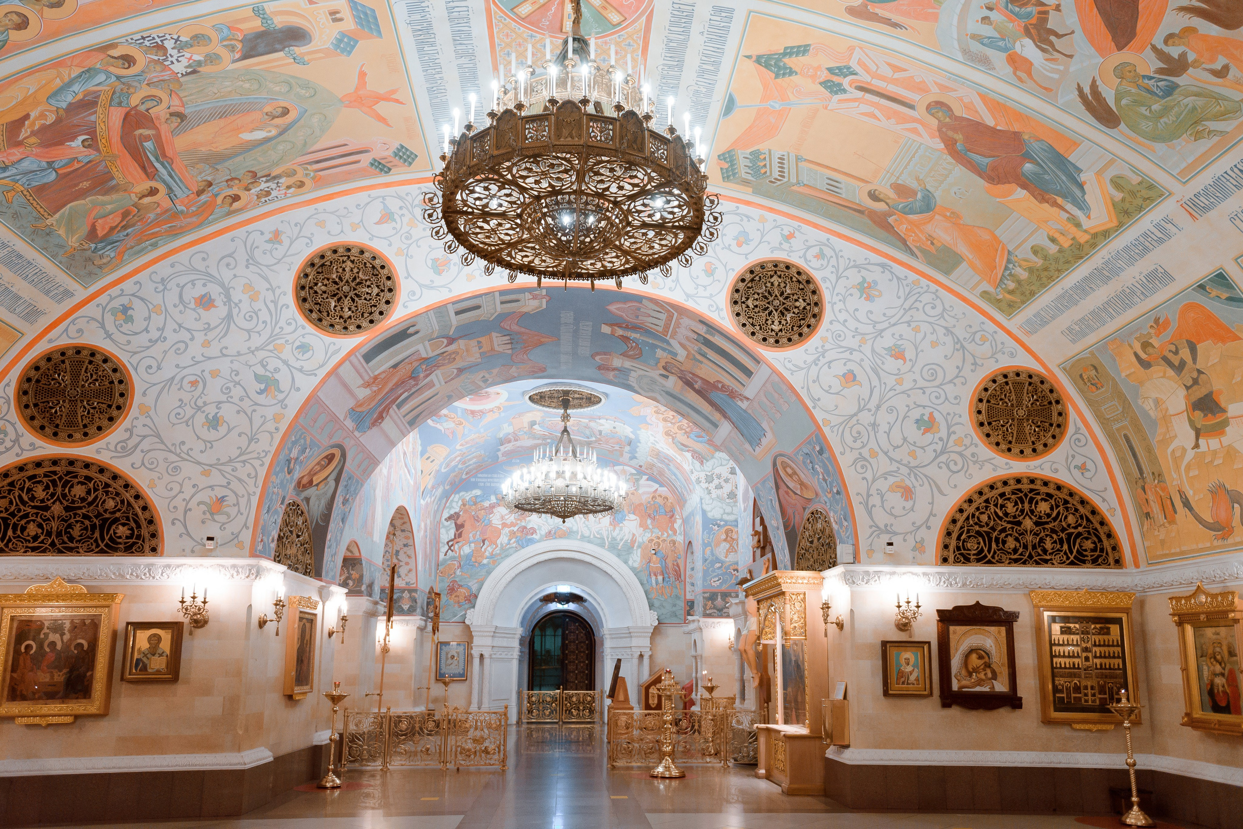 Венчание в Храме Христа Спасителя (Нижний храм)