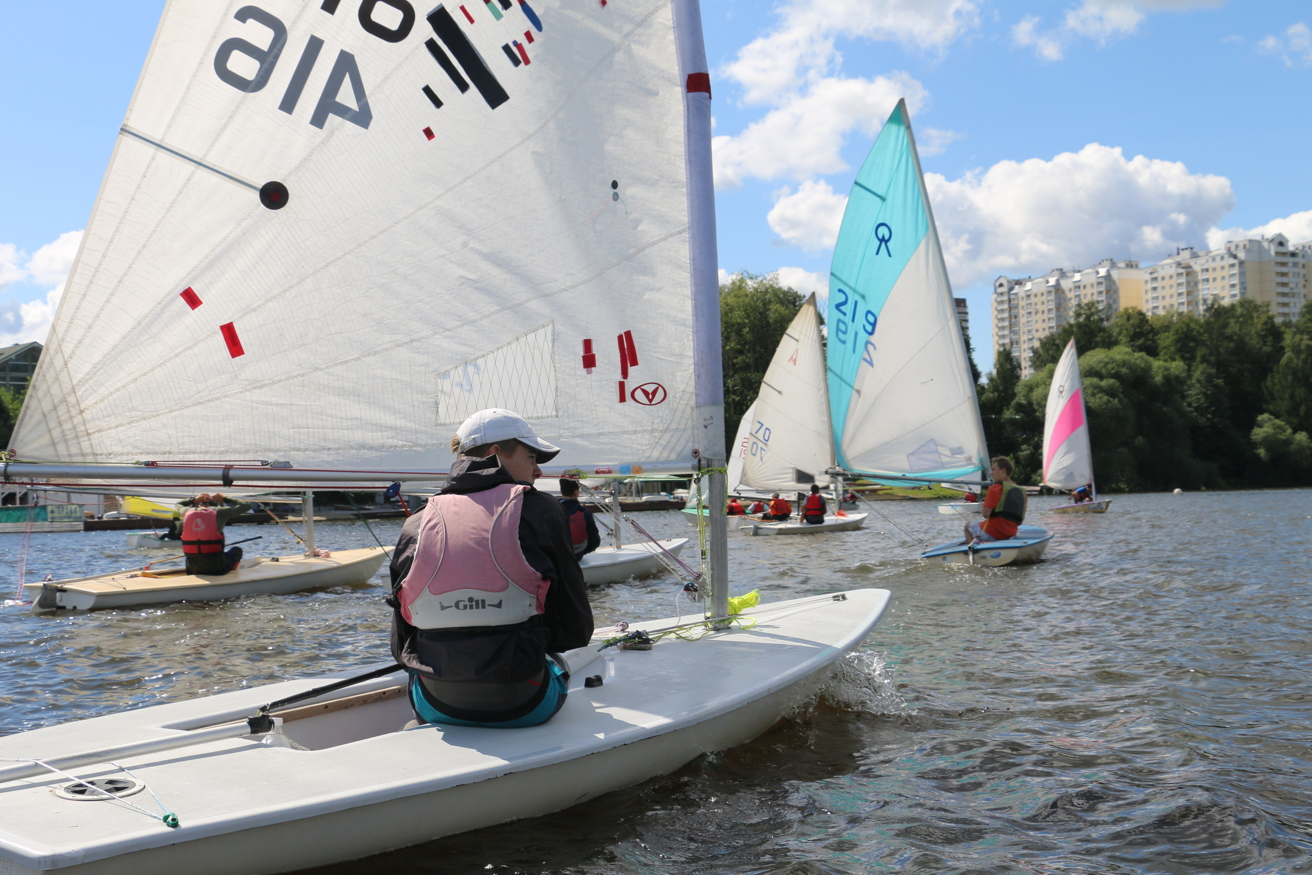 парусный спорт