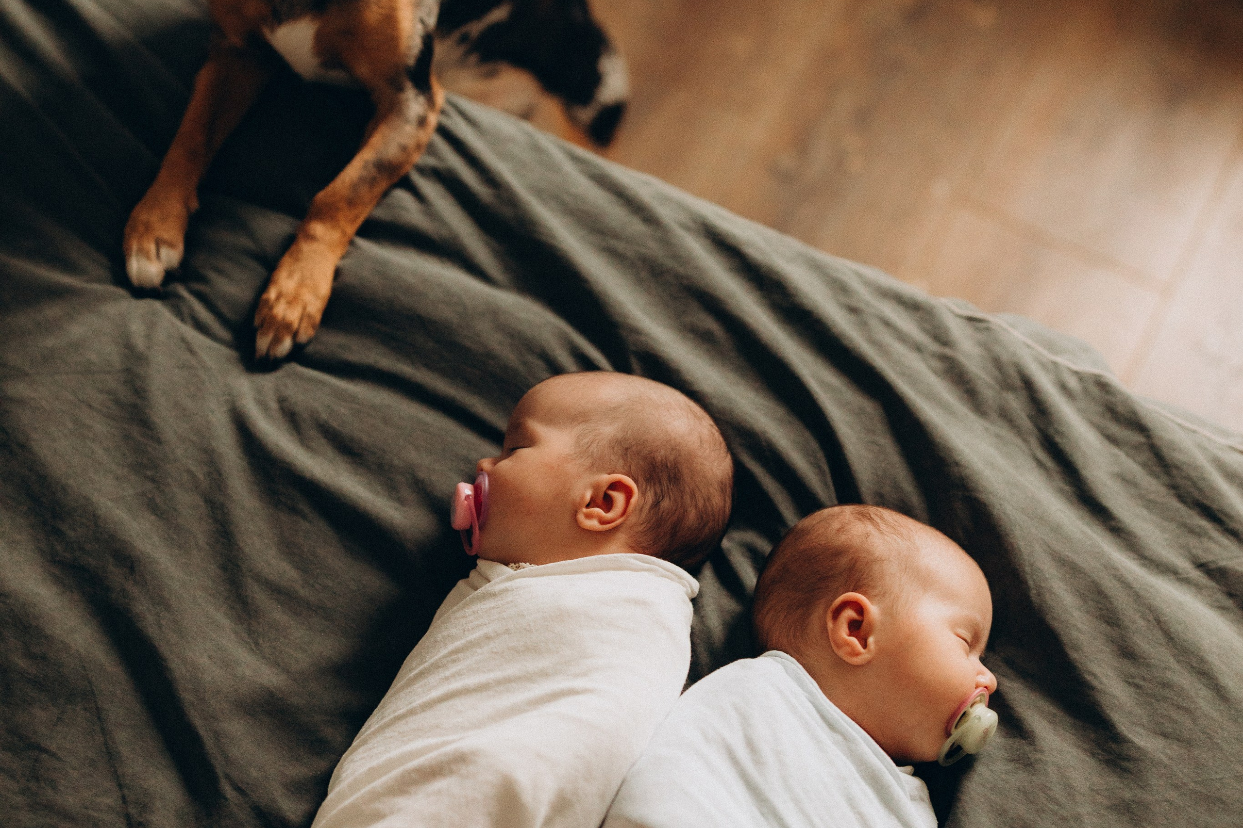 Маша и Варя 2 месяца