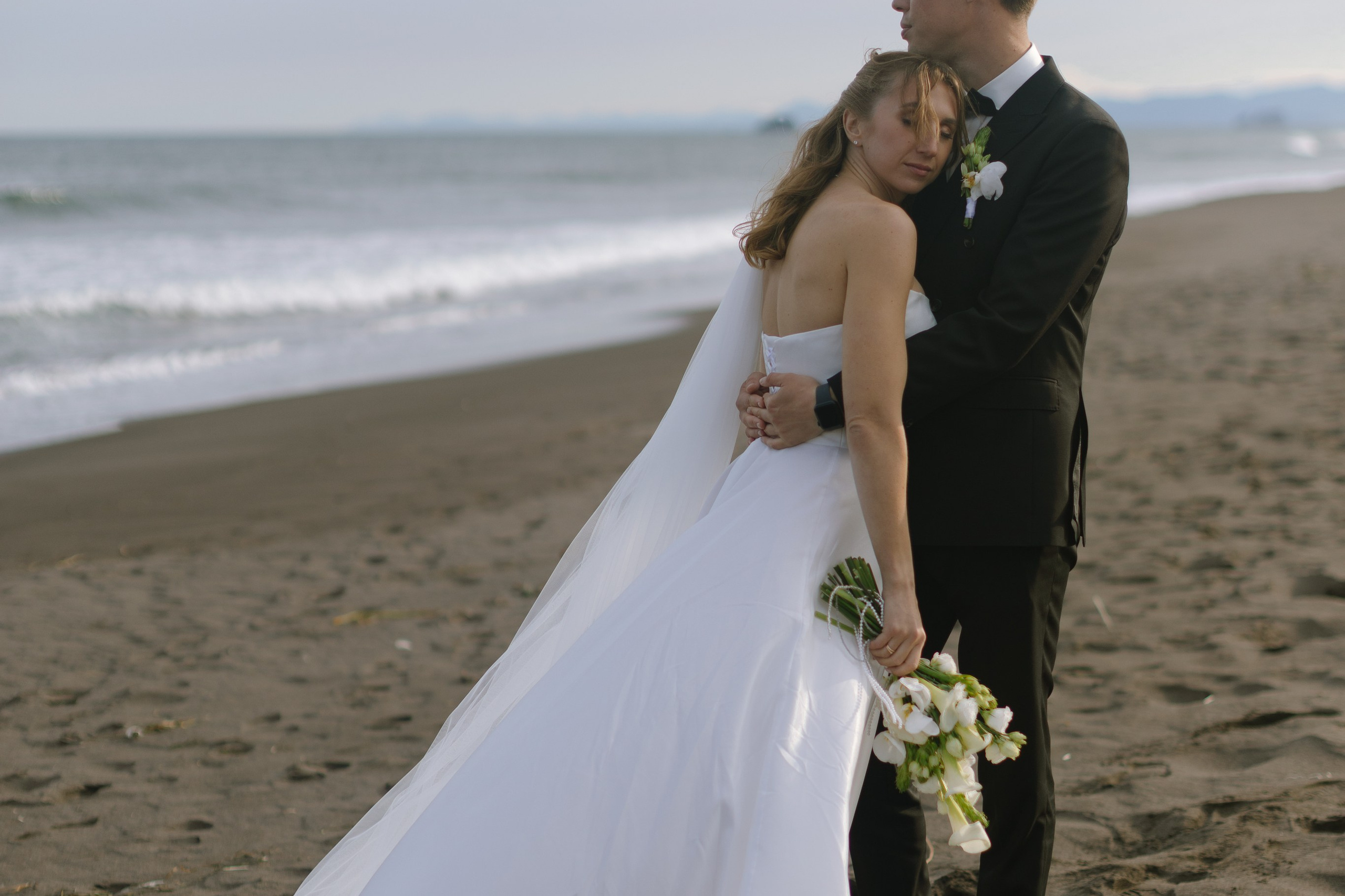 Денис и Настя: свадьба на Камчатке