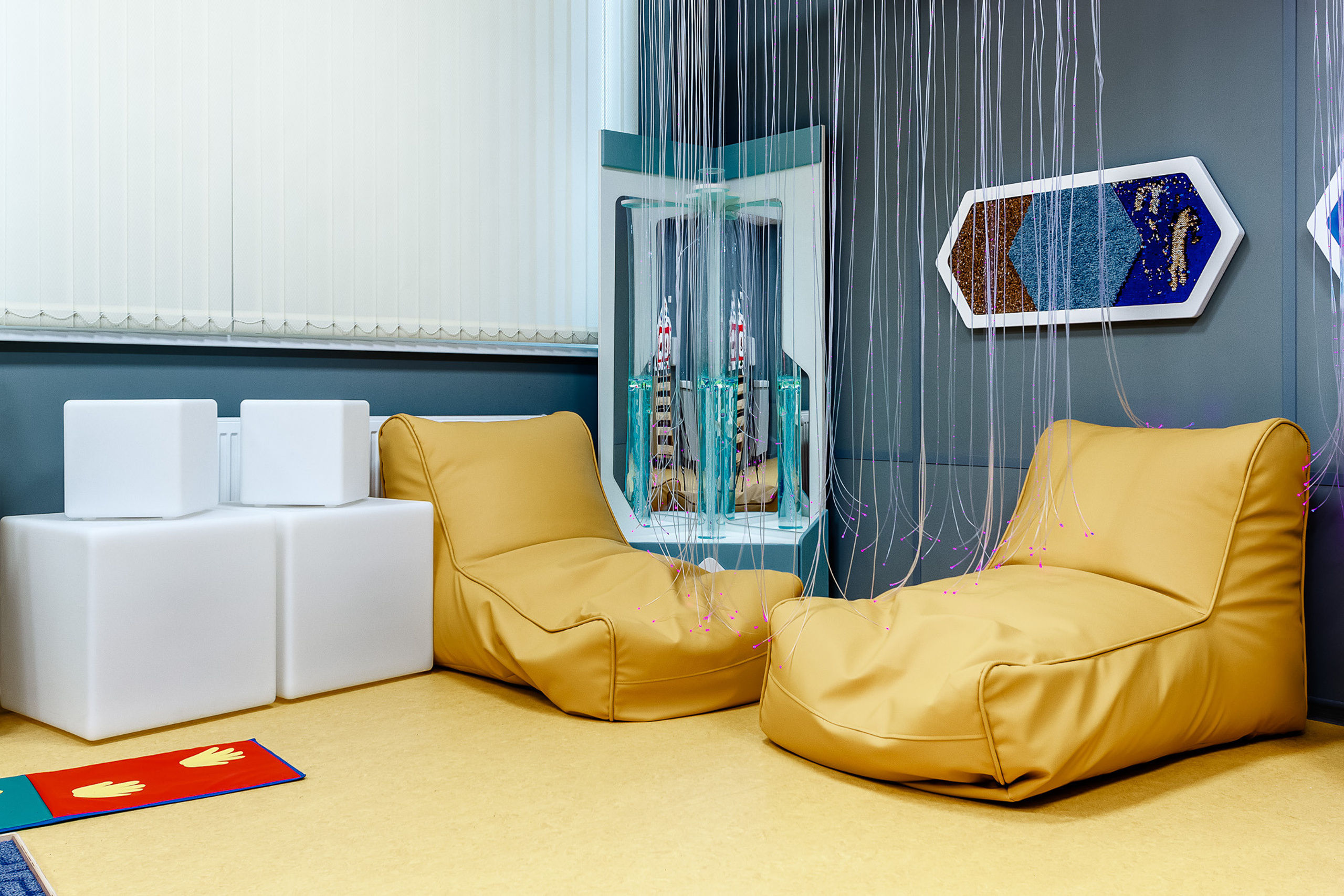 Интерьер кабинета психологической разгрузки в современной общеобразовательной школе Ростова-на-Дону