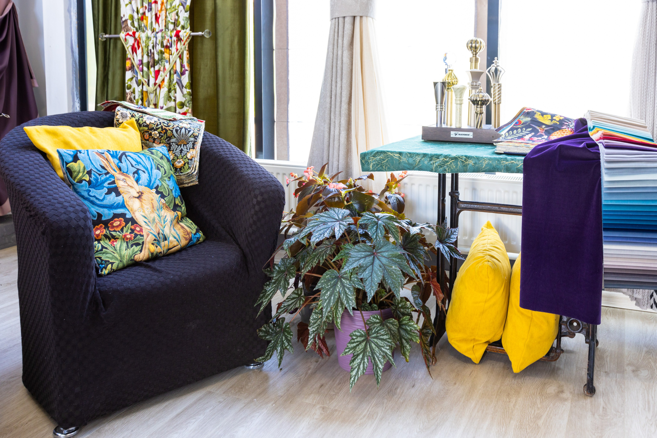 Свет в окошке.