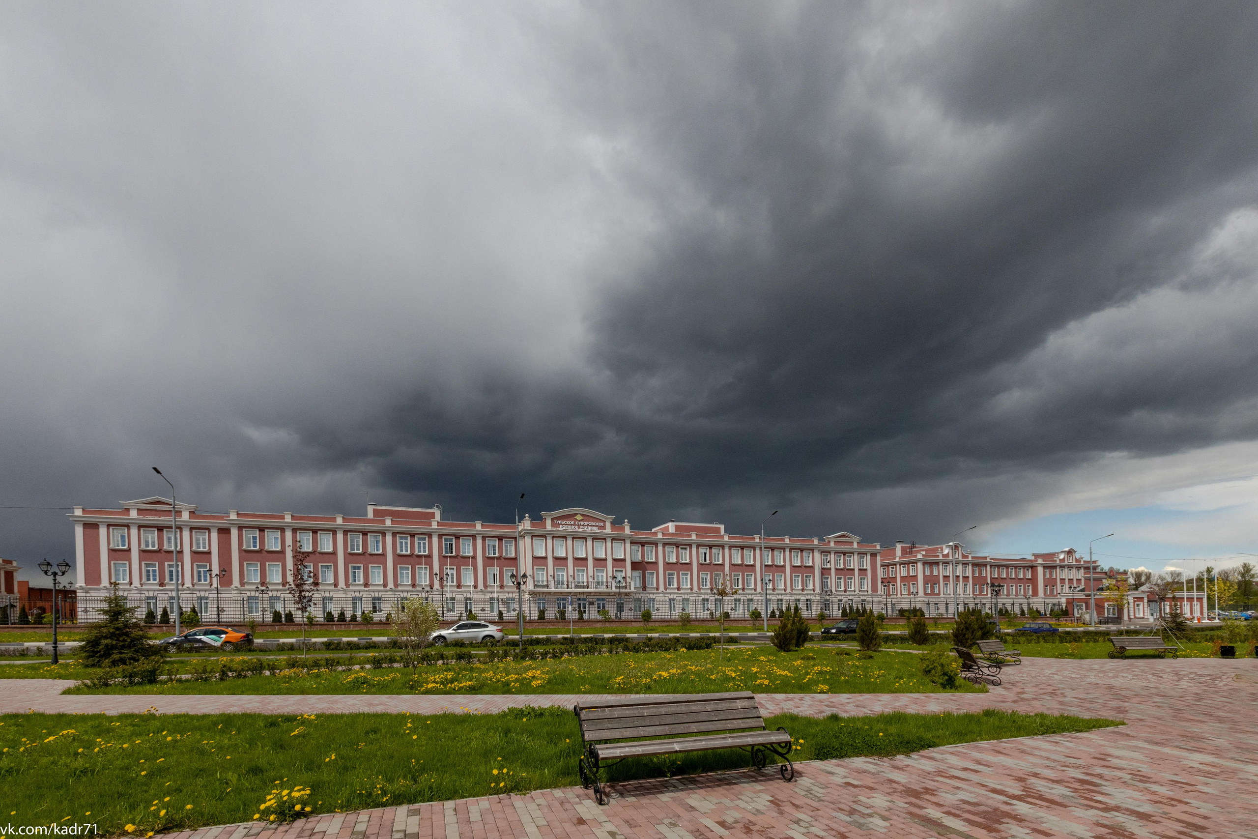 ТУЛЬСКОЕ СУВОРОВСКОЕ ВОЕННОЕ УЧИЛИЩЕ МИНИСТЕРСТВА ОБОРОНЫ РФ