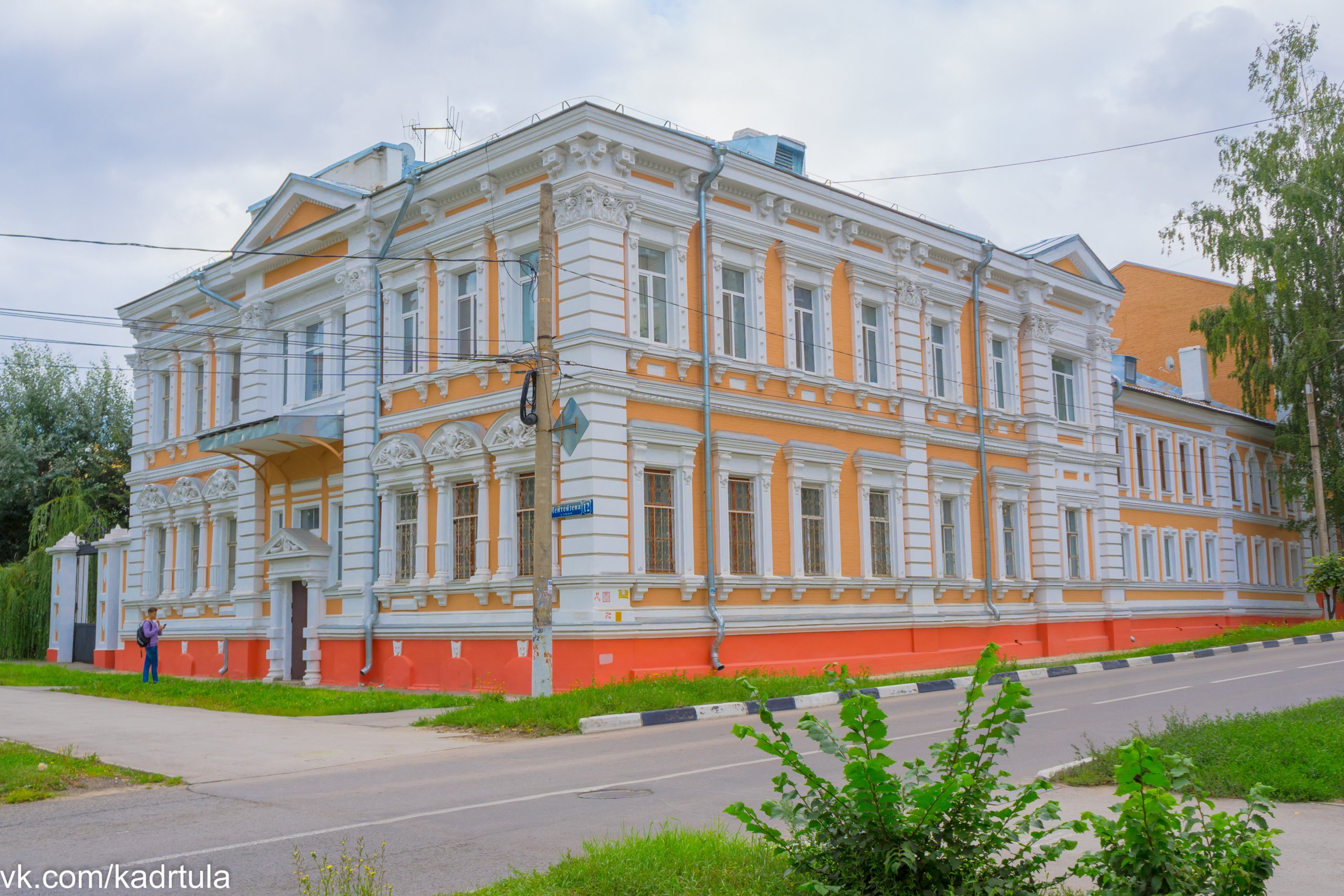 Комплекс построек самоварной фабрики и жилые дома Н. И. Баташова