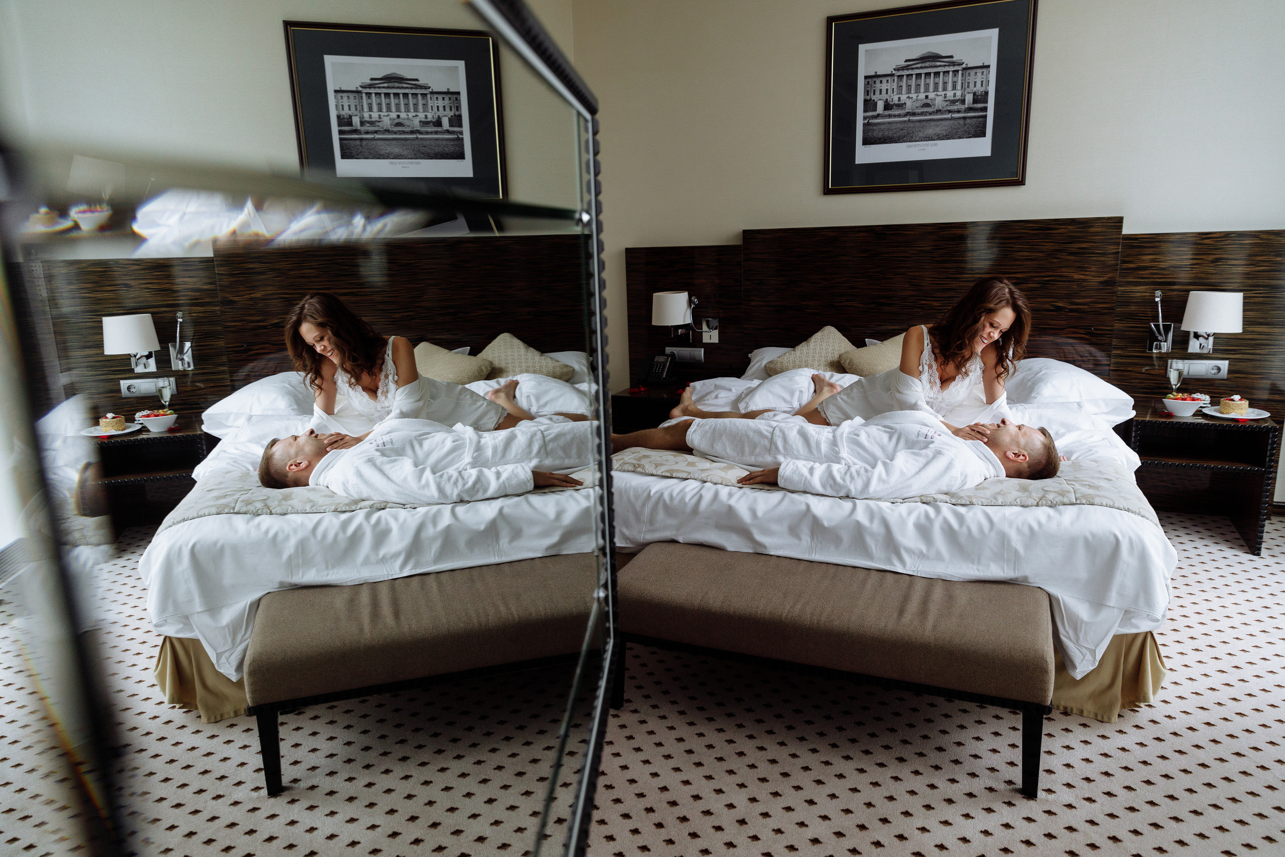 Смех, торт и танцы