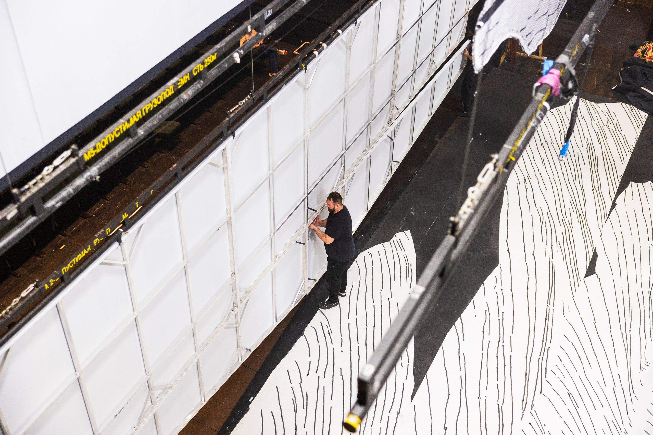 Декорации для спектакля «Аркадия» | Мастерская Петра Фоменко. История занавеса. Превращаем идею в технологию