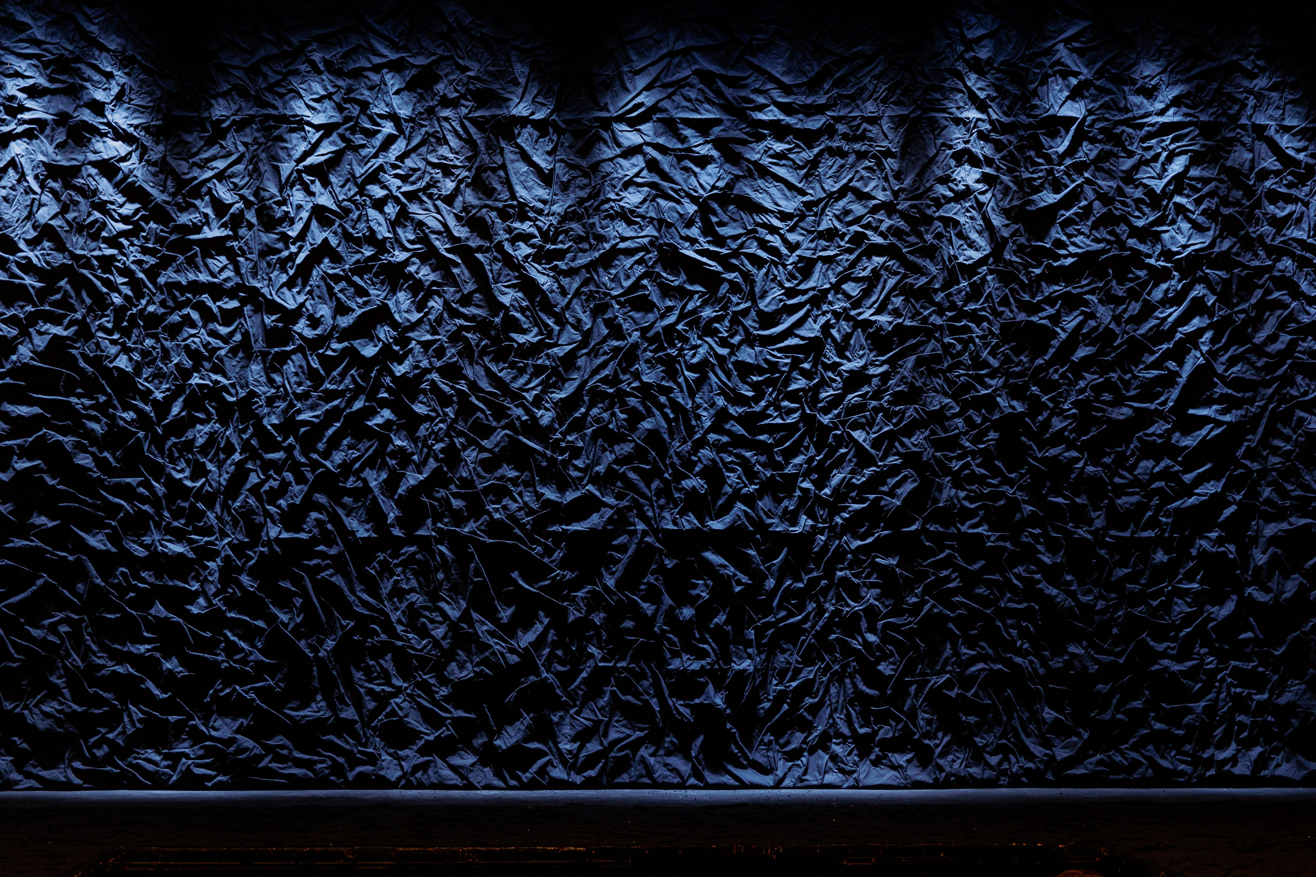 Декорации для спектакля «Полярная болезнь» | Театр Комиссаржевской. История занавеса. Превращаем идею в технологию