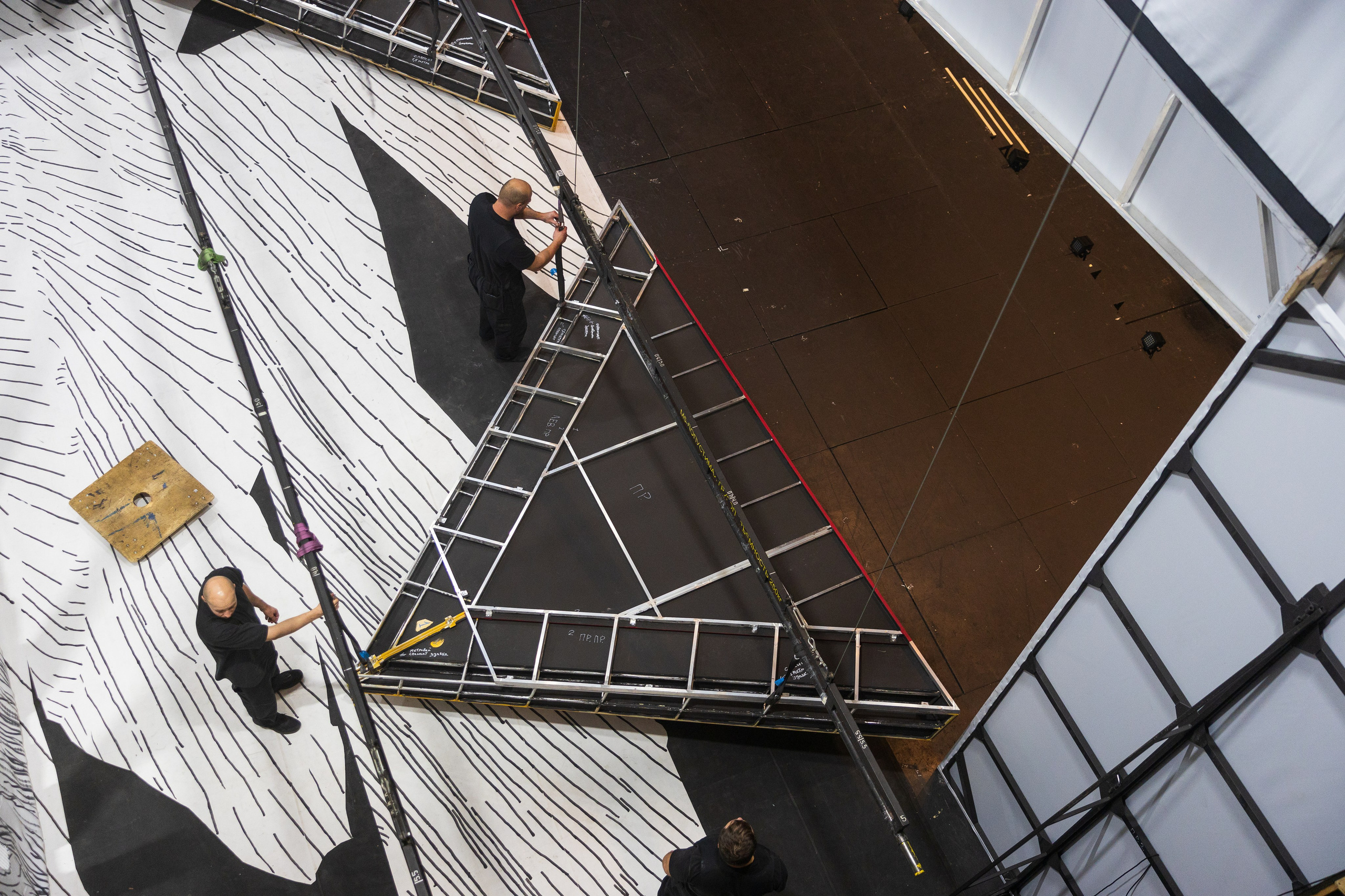 Декорации для спектакля «Аркадия» | Мастерская Петра Фоменко. История занавеса. Превращаем идею в технологию