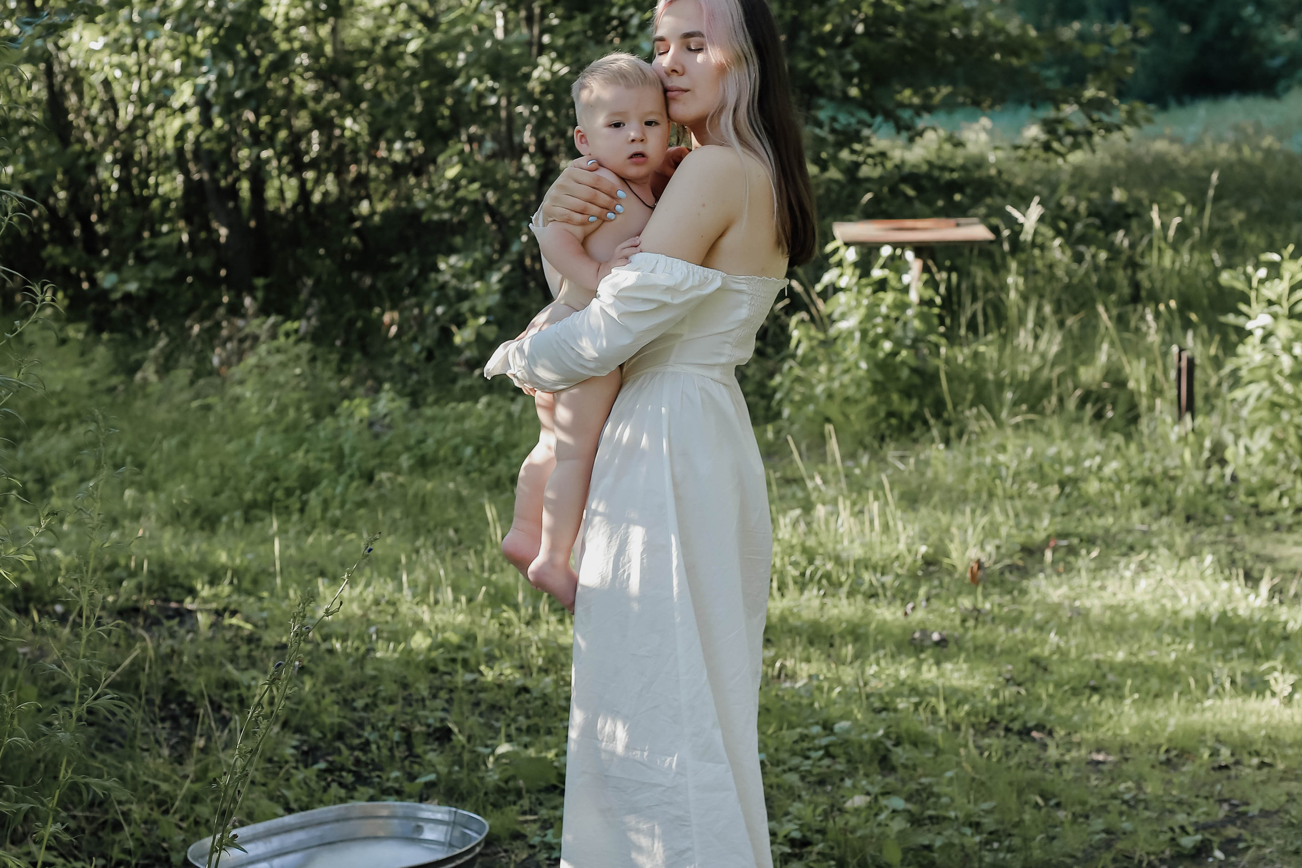 Оля с малышом