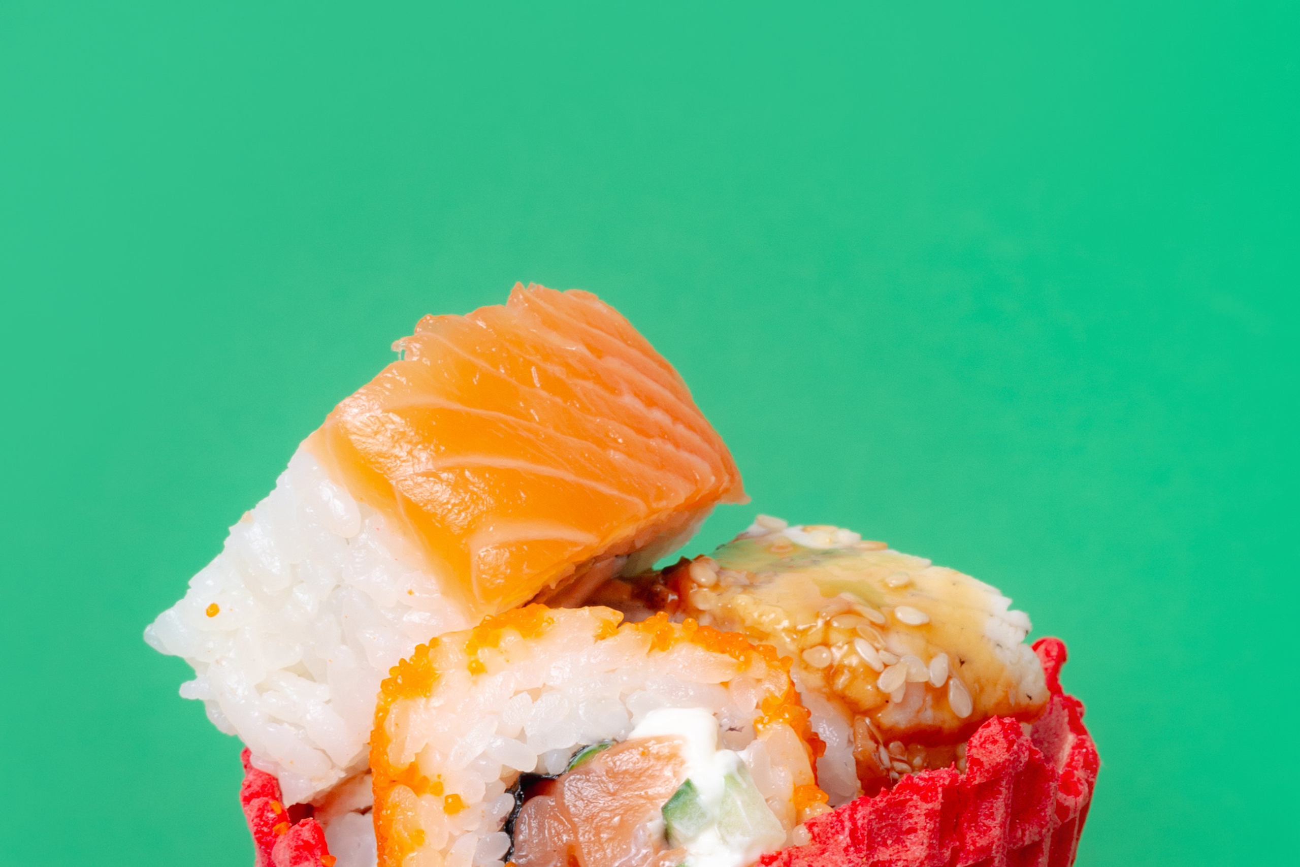 Может роллы закажем?