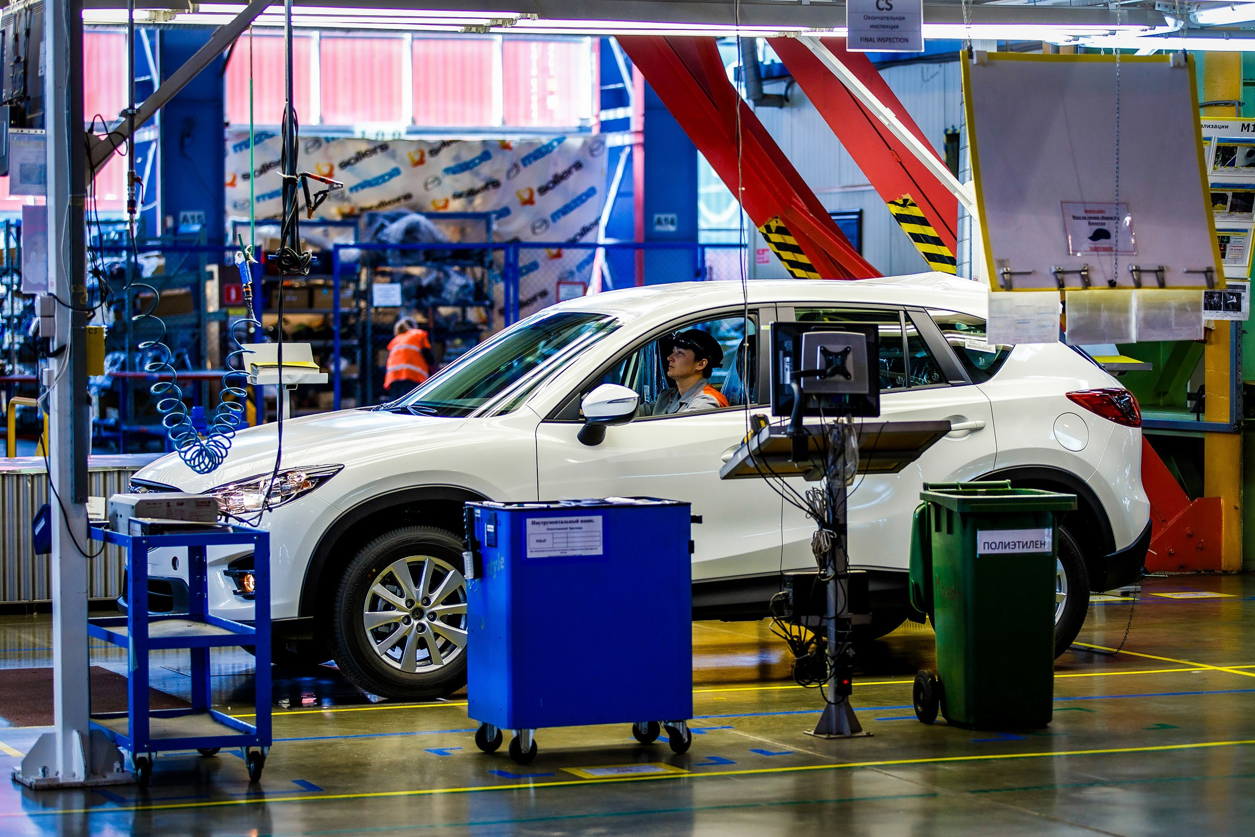 Линия Mazda на заводе Sollers. Репортажный фотограф Александр Хитров