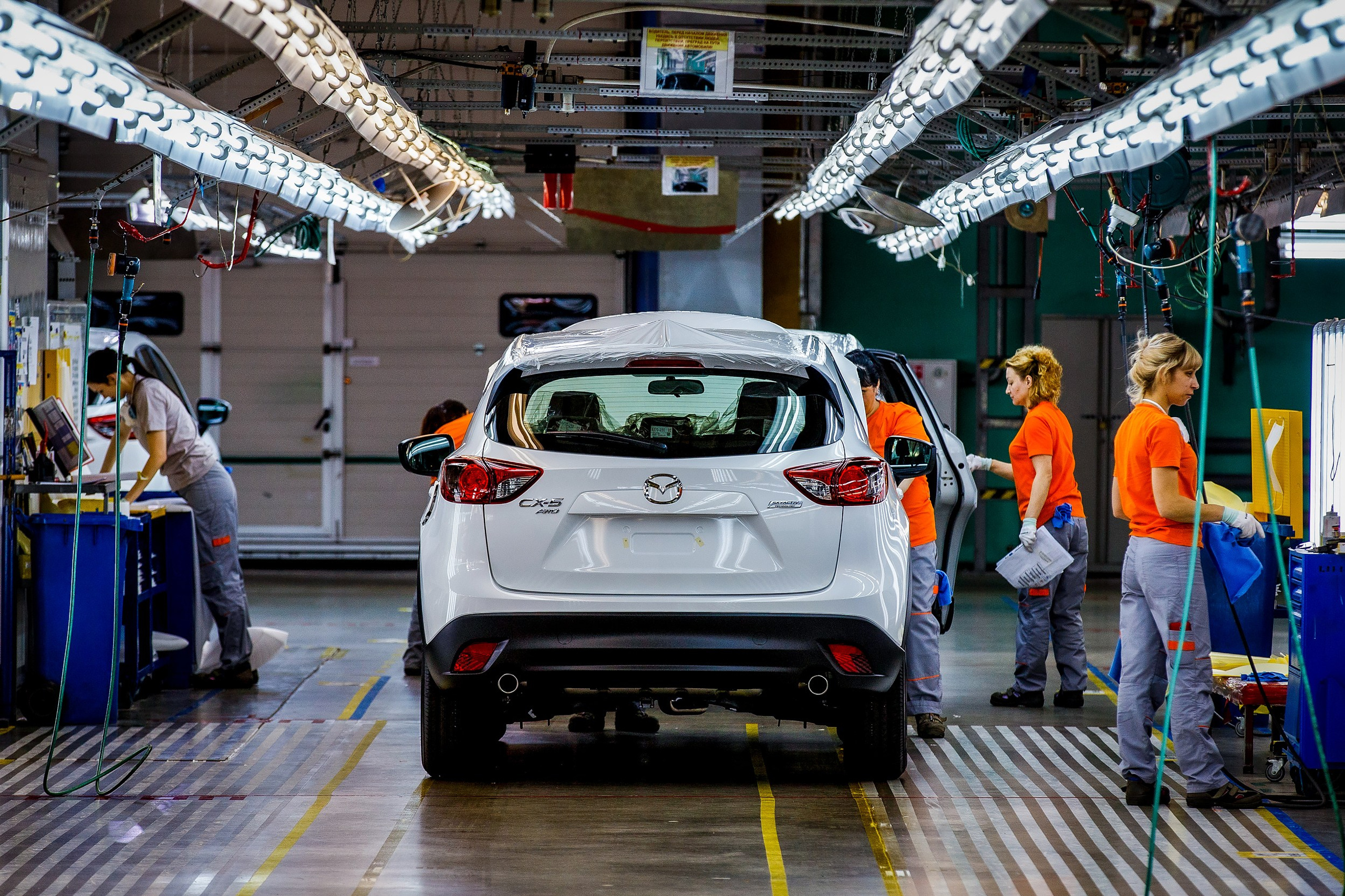 Линия Mazda на заводе Sollers. Репортажный фотограф Александр Хитров